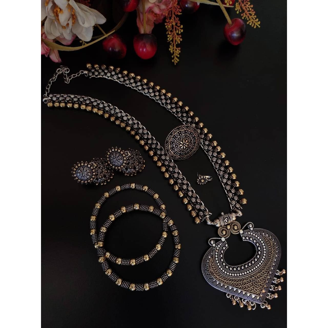 Ghungroo Anklets, Indian Oxidised Jewelry, Oxidised Anklets, German Silver Anklet, Ghungaroo Indian Ethnic Anklets, Antique Black SilverIndian jewelry adds a natural charm to whichever outfit we pair it with. The anklets are asserting the fact that delicate does not have to be boring. Express your fun and frolic side with these chirpy ghungroo anklets and make noise wherever you go These ghungaroo anklets will add charm to your overall outfit, thus compliments will overflow.DetailsHandmade item