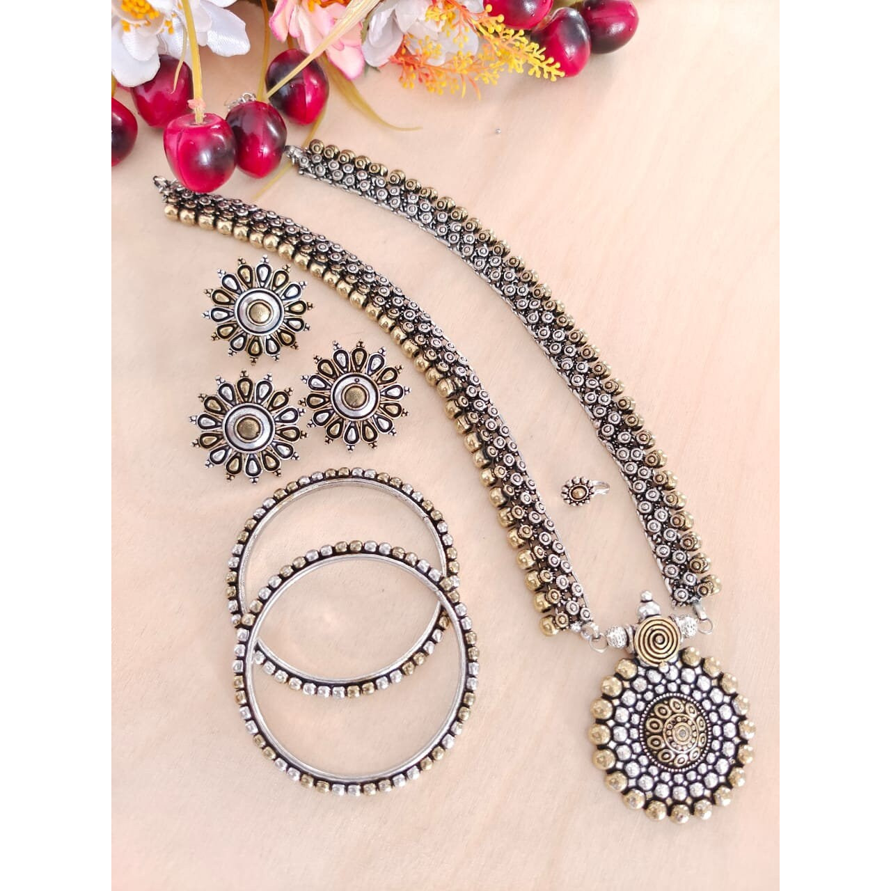 This Beautiful and colorful Ganesh dangler earrings from VASTRABHUSHAN comes with multicolor stone earrings set with pearls and will certainly leave you spellbound. This Necklace have an excellent finish and gives out an exquisite sense of style. If you are looking for an amazing Fashion Jewelry set for special occasions such as Anniversary, Engagement, Party, Wedding or for gifting , then your search ends here.Item DescriptionThe look is stunning and preciously suitable for all kinds of dressy