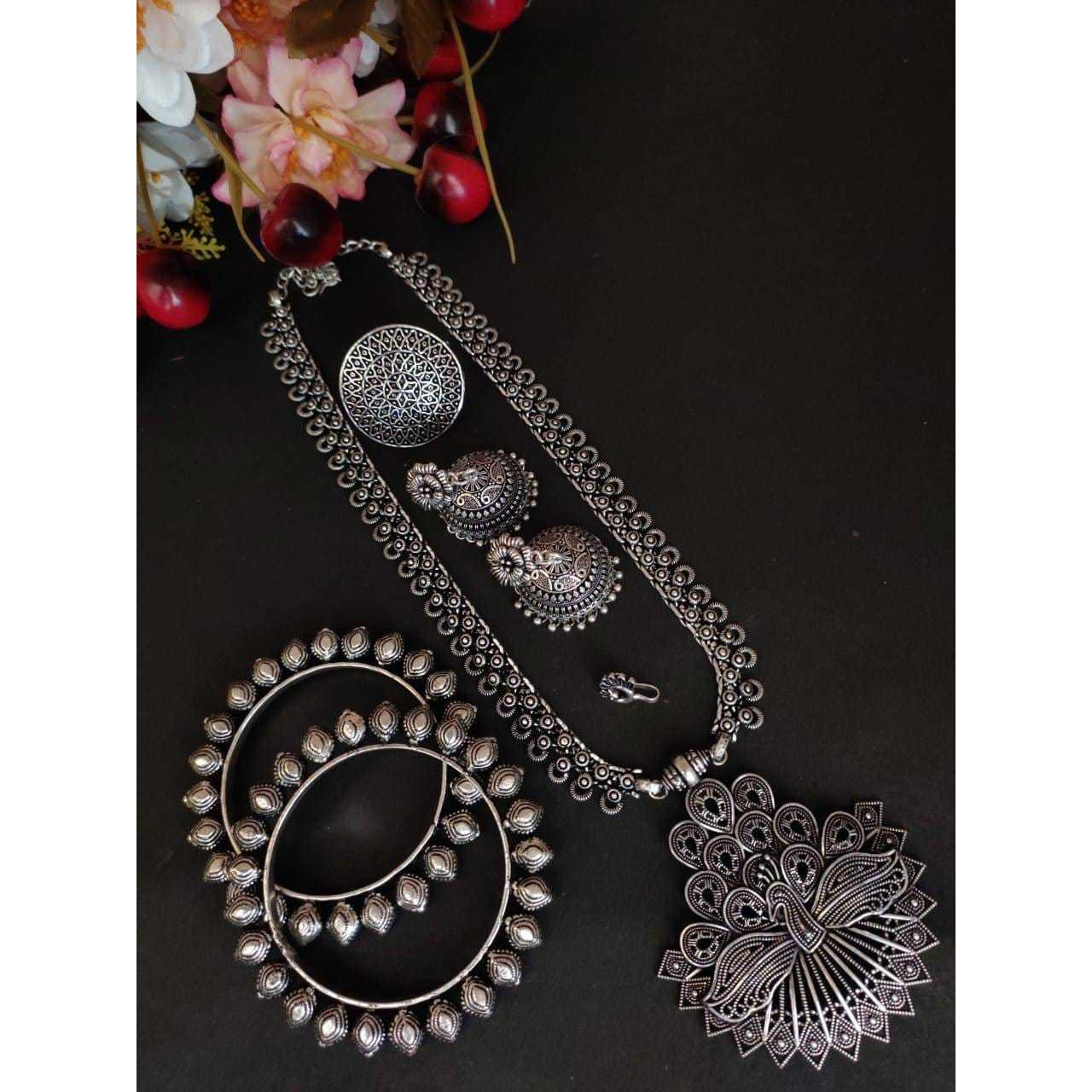 Nothing can beat the basic stud earrings when it comes to smartness quotient. Our Silver Oxidized Studs Earrings, Minimal and to the point, impart an effortless take to accessorizing. These earrings are just what you need to complete a casual denim look or breezy dresses on hot summer days.