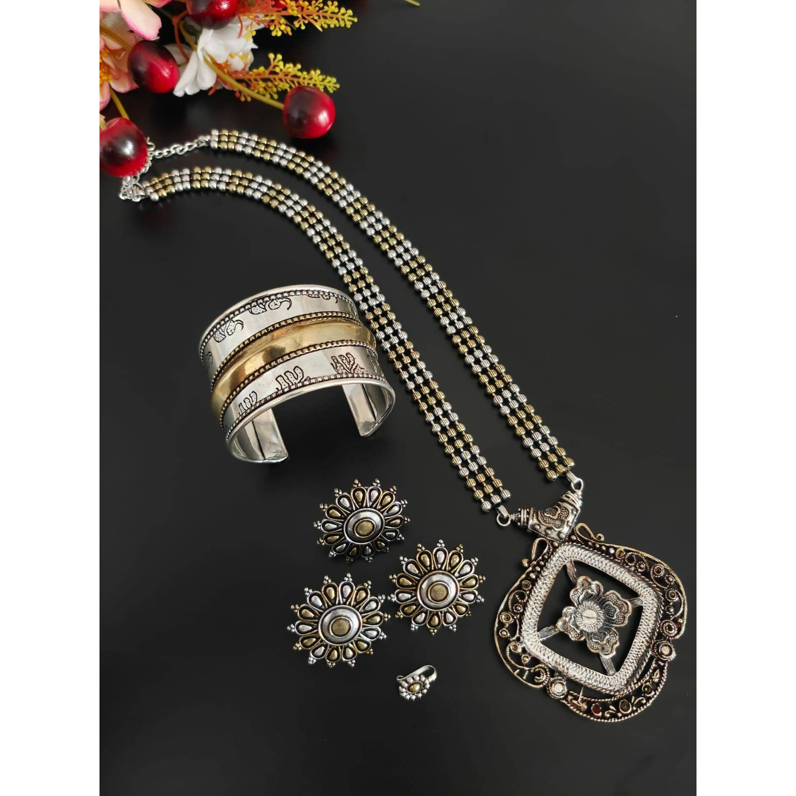 Silver bangles with peacock designs fashioned in oxidised silver, which are very traditional in nature. The bangle is versatile and adds just the right amount of pretty to your everyday ensembles. For a bolder appearance, layer and stack with another of the sorts.Openable bangle with 2.6 size, sometimes fits upto 2.8