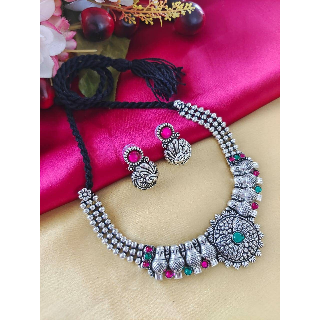 The beauty and charm of Indian jewelry are unmatched, especially oxidized silver jewelry. Theoxidized Ghungroo choker set with earrings is an elegant choice for modern women. Handcraftedwith care and precision, the jewelry set from Vastrabhushan is a great choice for traditionaloccasions. Match it with your favorite saree or kurta and get ready to make a style statement. Theghungroo is particularly attractive and adds a completely new dimension to the beautiful oxidizednecklace.Jewelry care tips