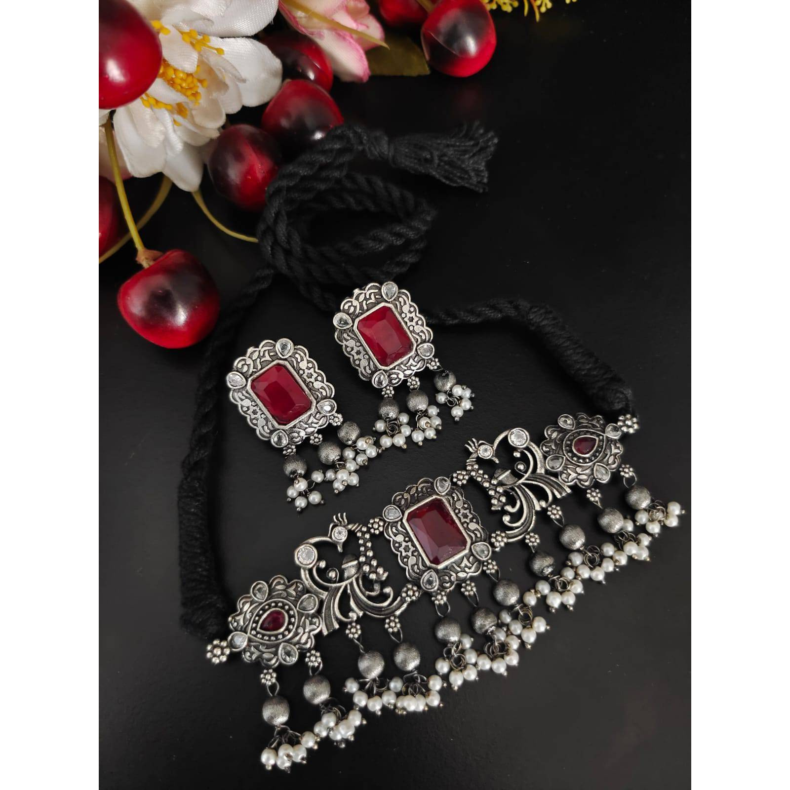 ~Women Love Jewelry as it not only enhances their beauty, but also gives them the social confidence. This Piece of Jewelry will enhance your beauty and compliment your dressJewellery is made of the finest Material and is Plated with High Quality to ensure a Long Lasting Life of the product.~Occasion  Wedding/ Festival / Traditional Functions~Gifting  An Ideal product to be gifted for the one you care in your family or as the Perfect Valentine Love Gift for the One you Love. Anniversary, Birthd