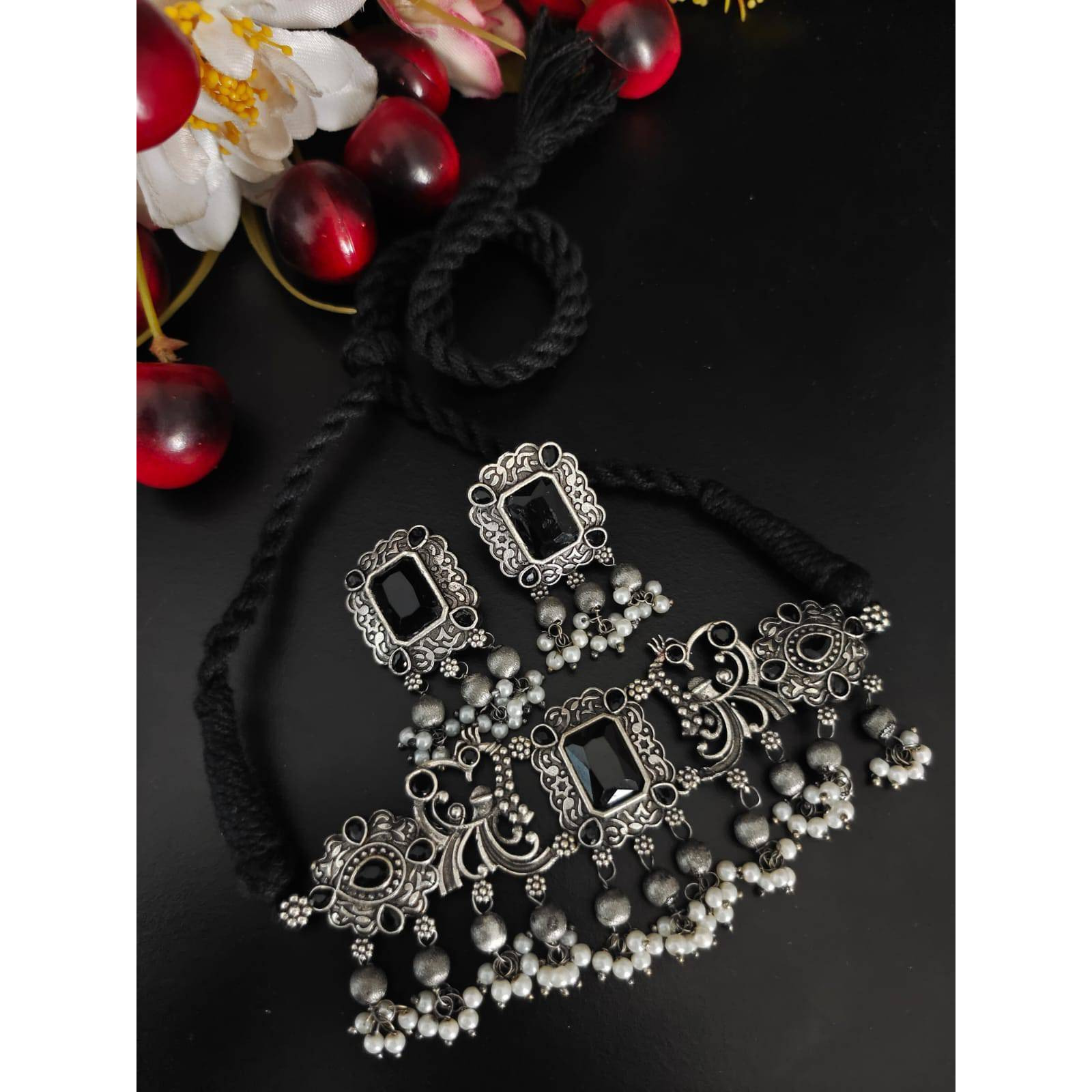 ~Women Love Jewelry as it not only enhances their beauty, but also gives them the social confidence. This Piece of Jewelry will enhance your beauty and compliment your dressJewellery is made of the finest Material and is Plated with High Quality to ensure a Long Lasting Life of the product.~Occasion  Wedding/ Festival / Traditional Functions~Gifting  An Ideal product to be gifted for the one you care in your family or as the Perfect Valentine Love Gift for the One you Love. Anniversary, Birthd