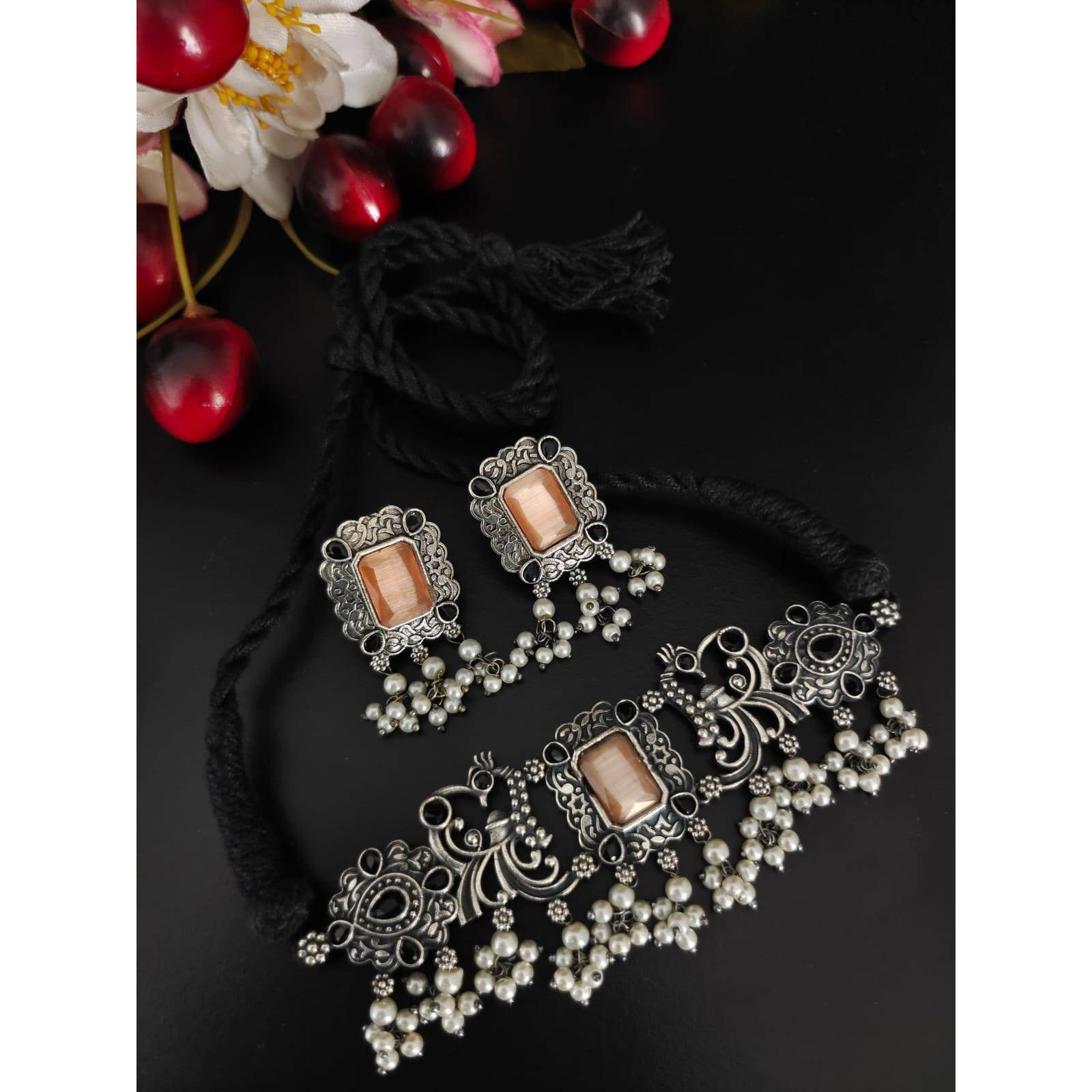 ~Women Love Jewelry as it not only enhances their beauty, but also gives them the social confidence. This Piece of Jewelry will enhance your beauty and compliment your dressJewellery is made of the finest Material and is Plated with High Quality to ensure a Long Lasting Life of the product.~Occasion  Wedding/ Festival / Traditional Functions~Gifting  An Ideal product to be gifted for the one you care in your family or as the Perfect Valentine Love Gift for the One you Love. Anniversary, Birthd