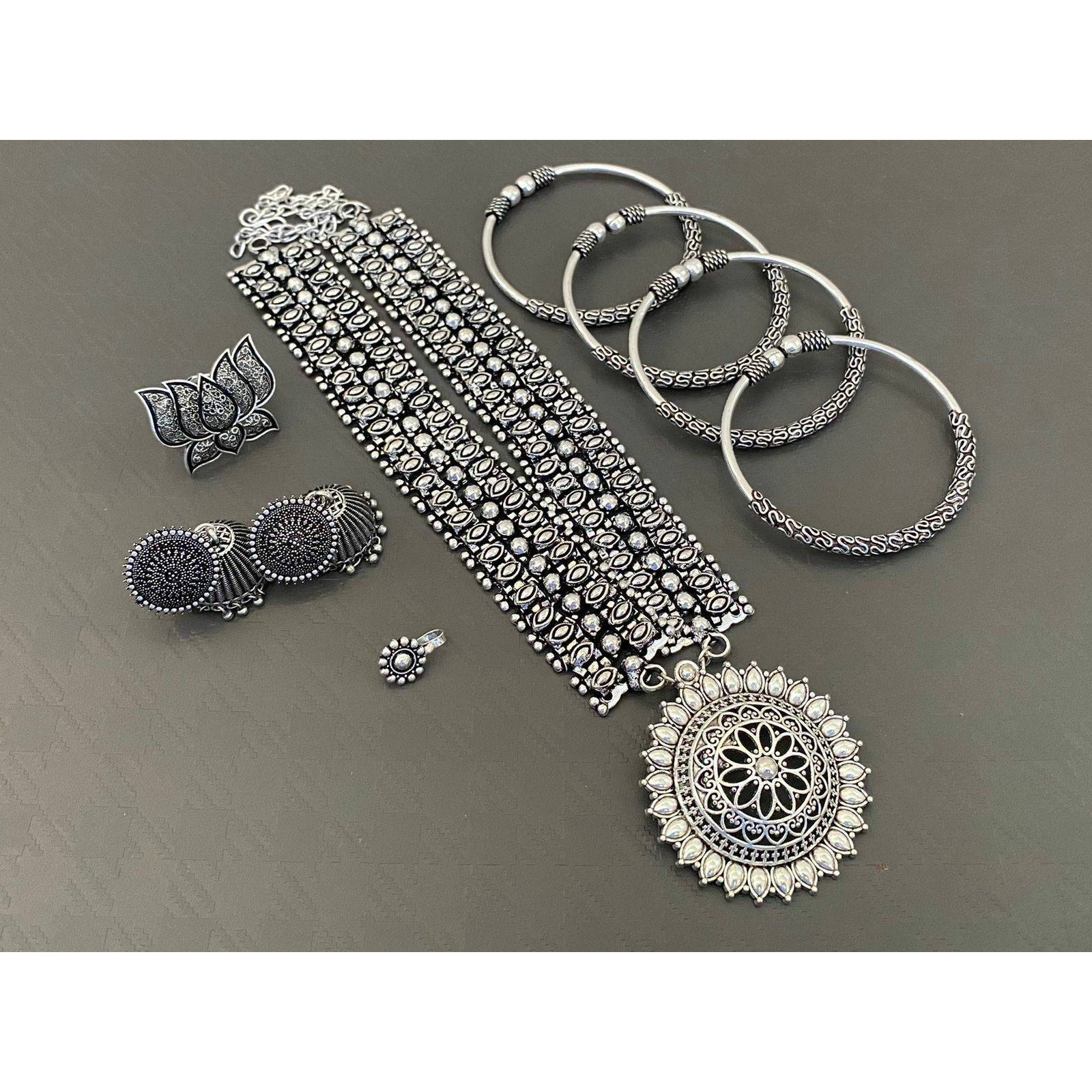 Oxidized Mirror Earrings, Indian Ethnic Long Earrings, Indian Silver Earrings, Oxidized Earrings, Earrings, Jhumki Earrings, Gifts For HerWomen love jewelry especially traditional jewelry fascinates women. So, Vastrabhushan has brought an amazing range of designs in jewelry that will sweep you off These current oxidized earrings are the latest and greatest in jewelry. Make your moment memorable with this range of earrings.DetailsHandmade itemDispatches from a small business in IndiaLocation E