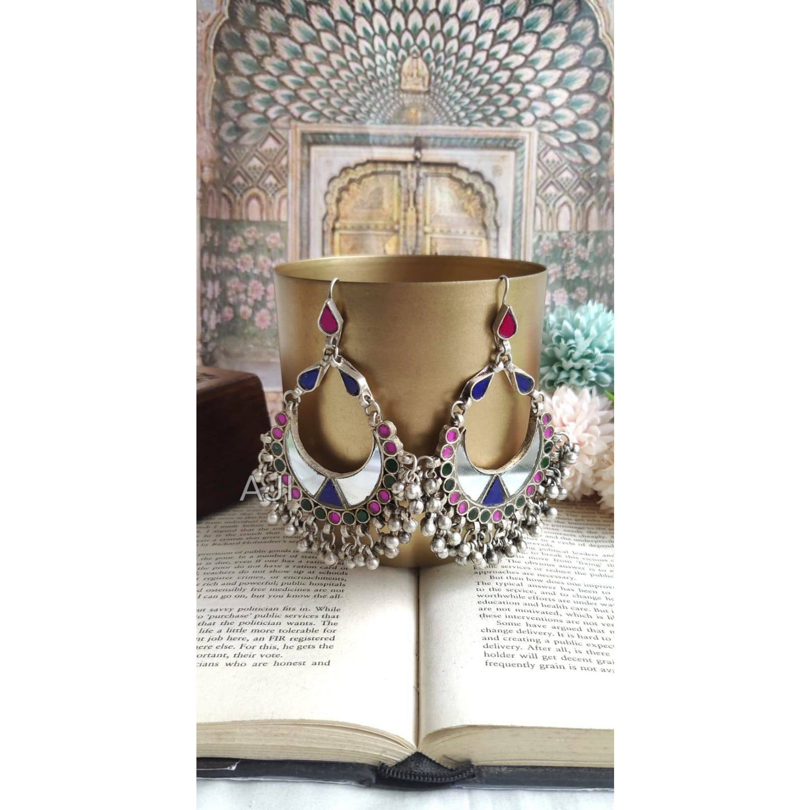 Rings are those quirky accessories that adds up to your style statement. This is where we present you the most stylish and vibrant collection of rings where you just cant go wrong. Get this beautiful spherical ring adored with a bunch of faux studs and beautiful art engraved over it. Make your presence felt with your stylish and elegant Rings.