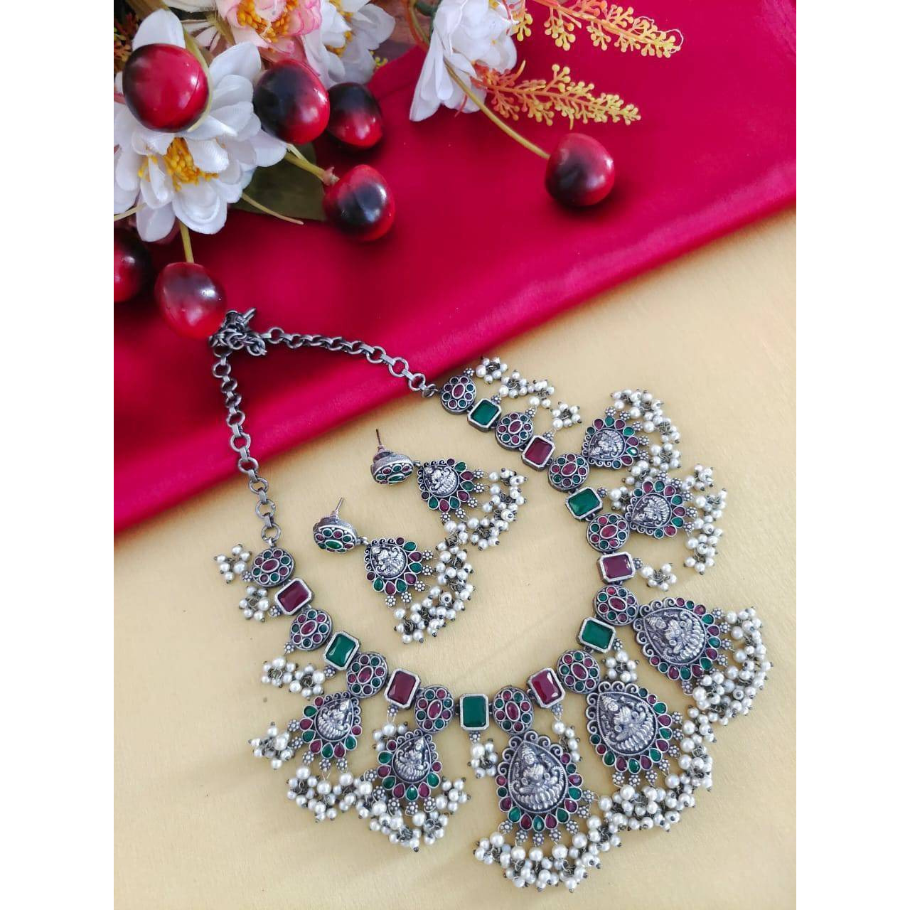 Afghani Mirror Choker Jewellery Set, Boho Tribal Jewelry, Indian Oxidised Jewellery, Handmade, Necklace Set, Anniversary Gift, Gifts For HerLeave an everlasting impression with this handmade and mindfully curated jewelry set If you are in love with Indian aesthetics, this beautiful tribal design is exquisite and perfect for you Make your look gracious and add royal essence to your overall look with this art piece. Be the head-turner wherever you step in with one of our favorites and the most a