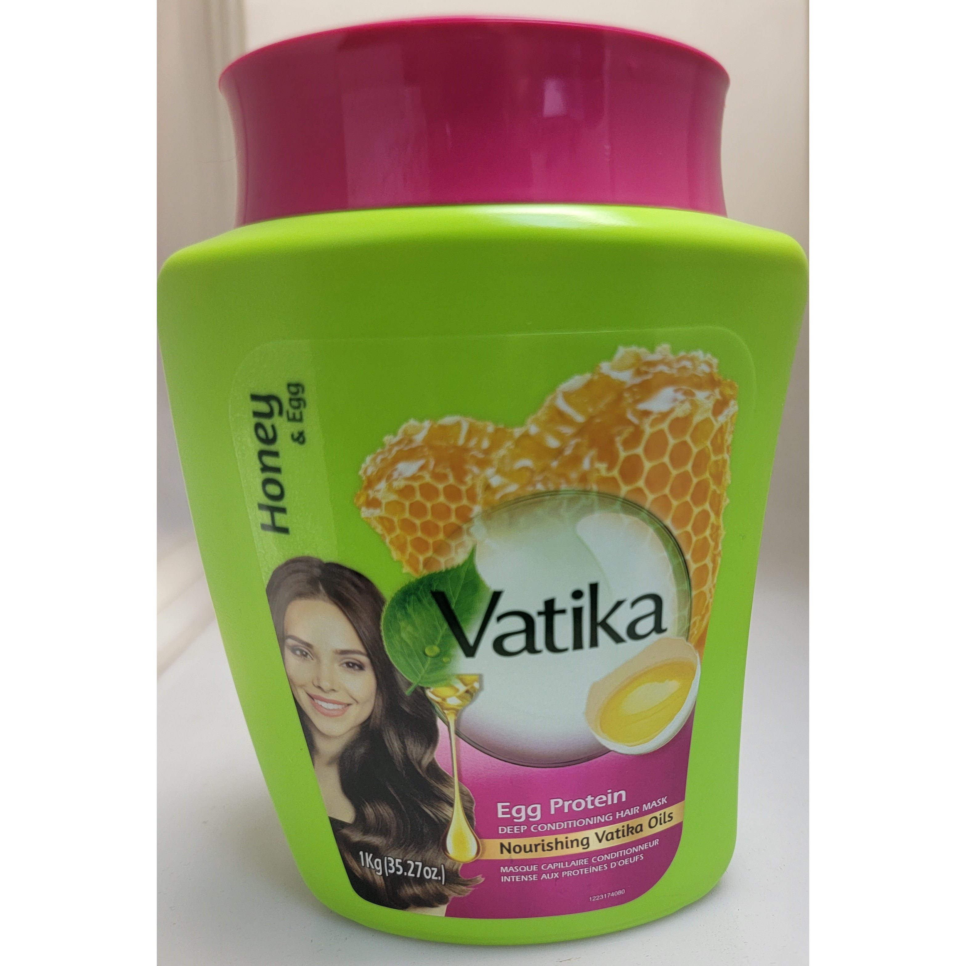 Dabur Vatika Deep Conditioning Hot Oil Treatment Silky Shiny Hair - 1 kg