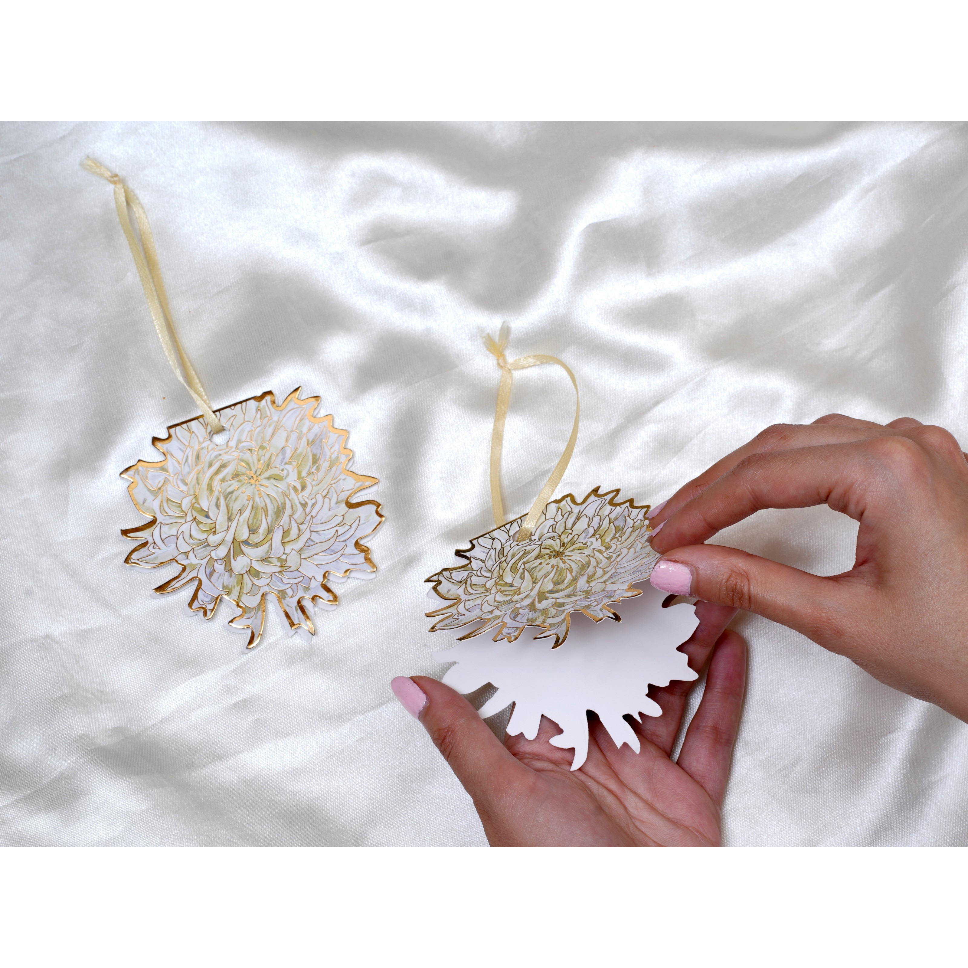 Folded Tags- Gilded Chrysanth- Pack of 50