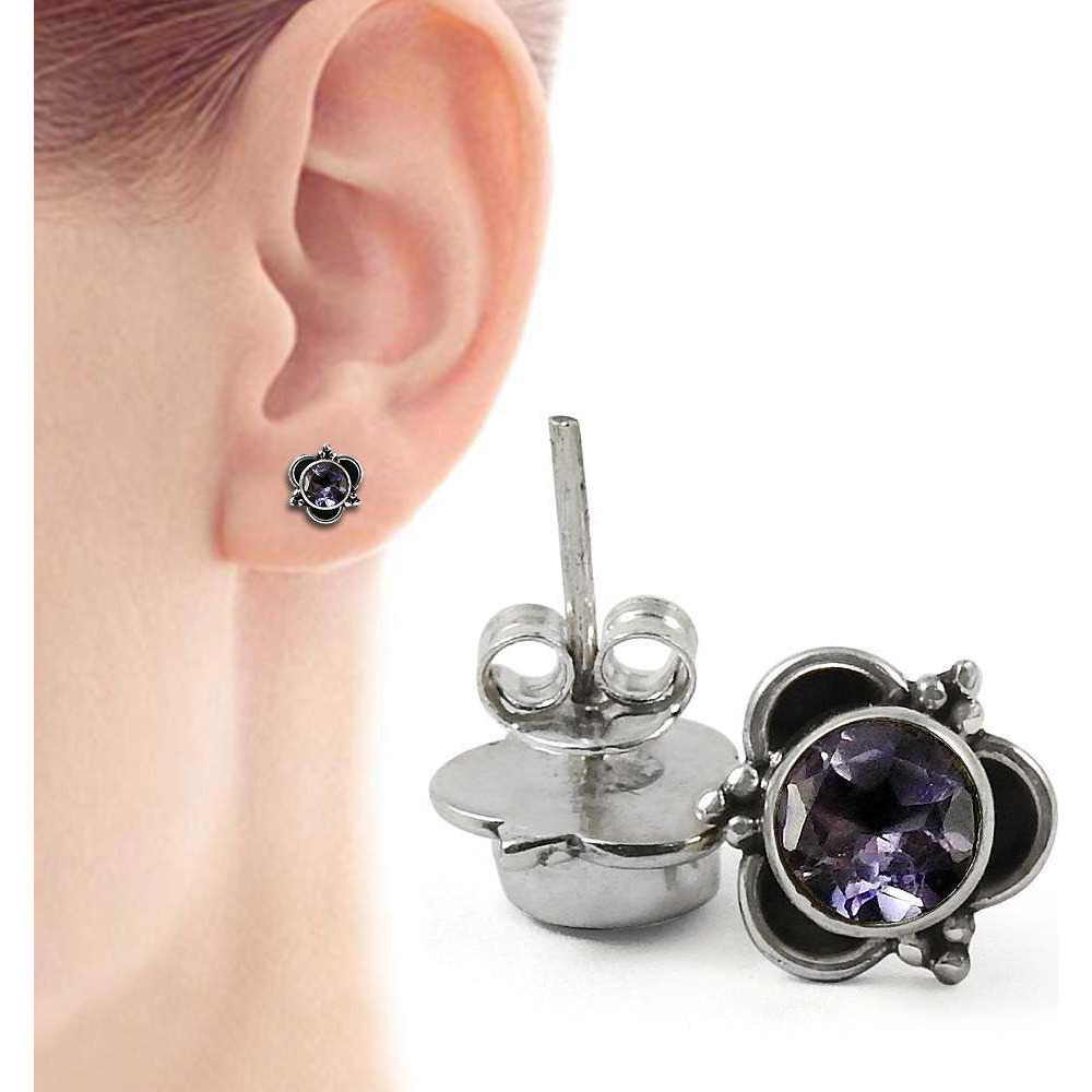 Manamohak 925 Sterling Silver Amethyst Studs