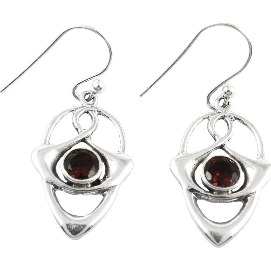 Very Delicate Garnet 925 Sterling Silver Earrings