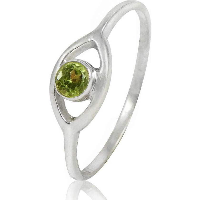 Beautiful 925 Sterling Silver Peridot Ring