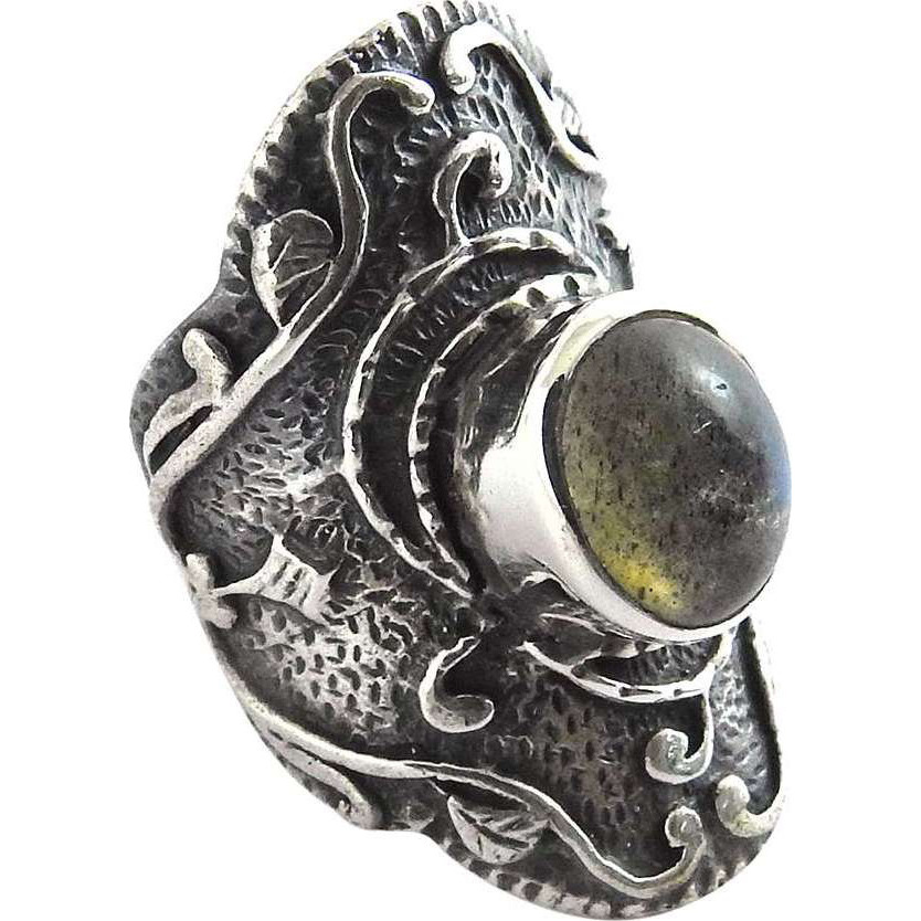 Stunning! 925 Silver Labradorite Ring