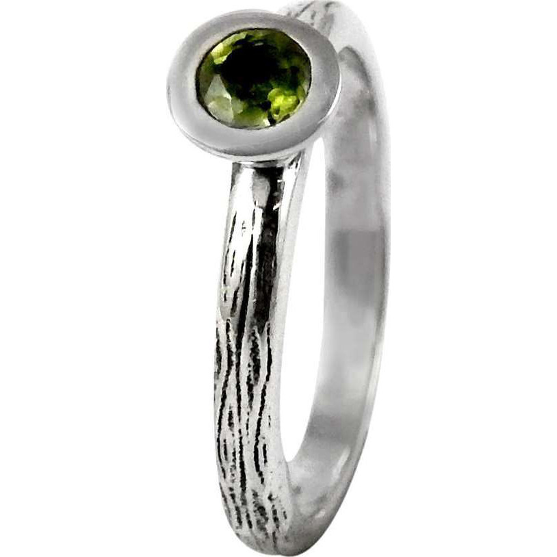 Gorgeous Design Peridot 925 Sterling Silver Ring
