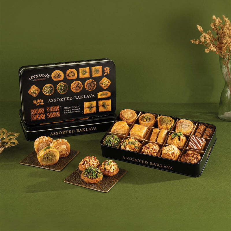 Assorted Baklava - 15 Pcs (TIN BOX)