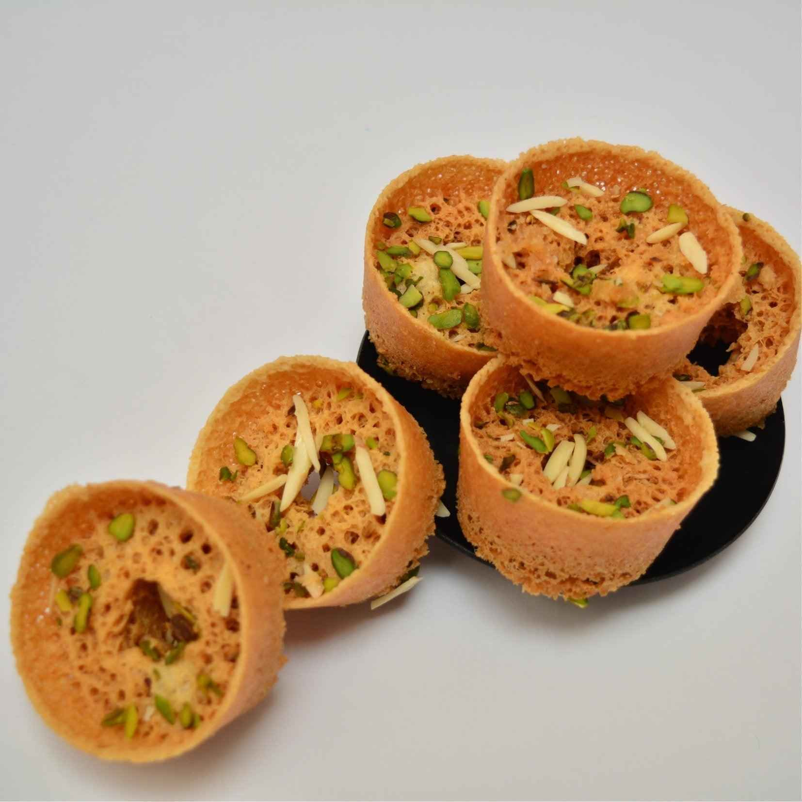 Tini Meetha Ghewar - 7Pc