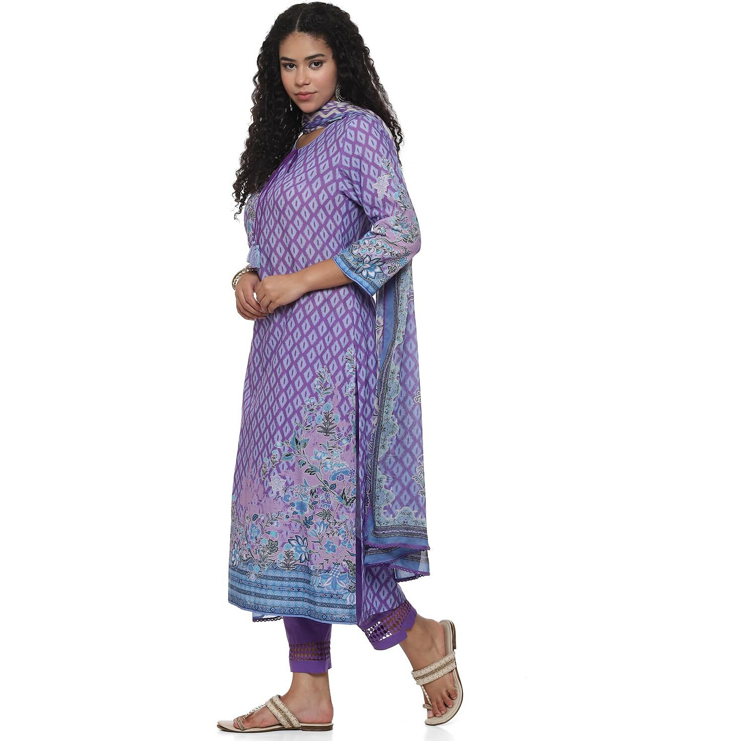 BIBA WOMEN PRINTED STRAIGHT SALWAR KURTA DUPATTA(SKDASSORTED7483E_LAVENDAR_32)
