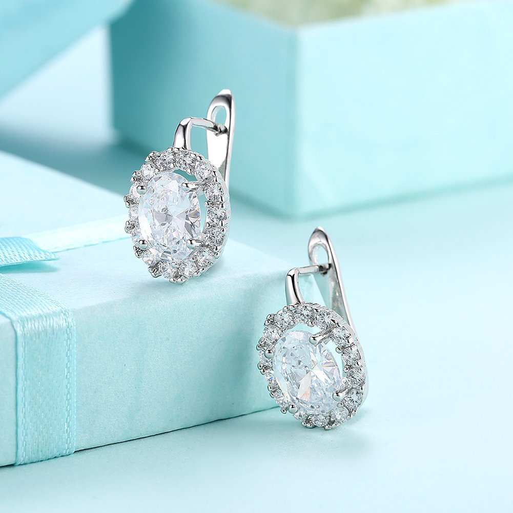 Yellow Chimes A5 High Grade Crystal Crystal Light Silver Plated Studs Earrings for Women and Girls