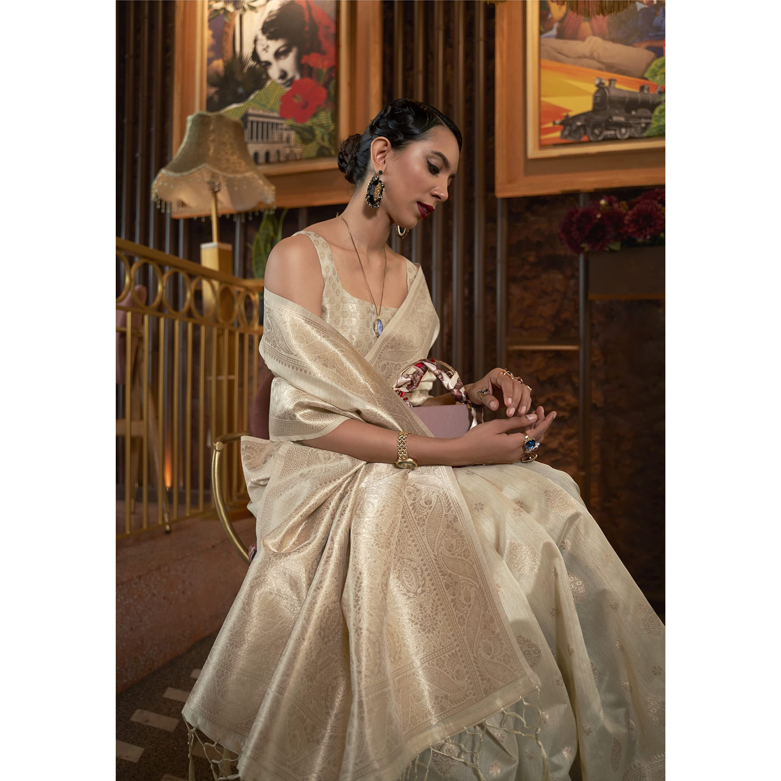 SGF11- Womens Kanjivaram Pure Tessar Silk Handloom Saree Pure Golden Zari With Blouse Piece (Beige)