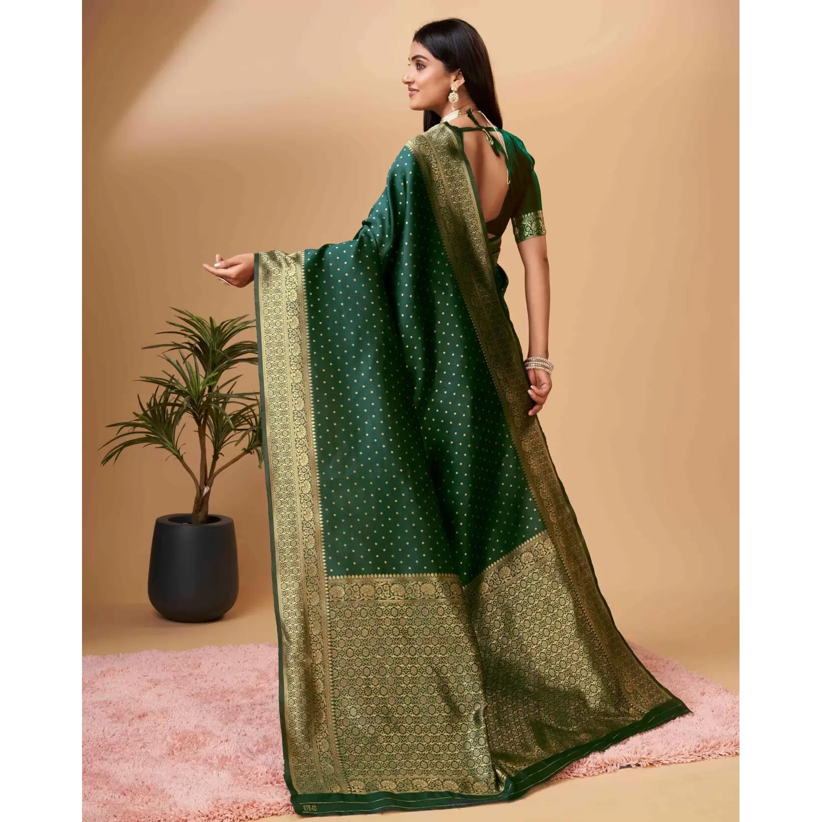 Sugathari Womens Banarasi Saree Pure Kanjivaram Silk Saree Soft new ladies 2023 Design Wear Pattu Sarees Latest Cotton Party Sari collections With Blouse Piece for Wedding sadi (SAM PARI-113 GREEN)