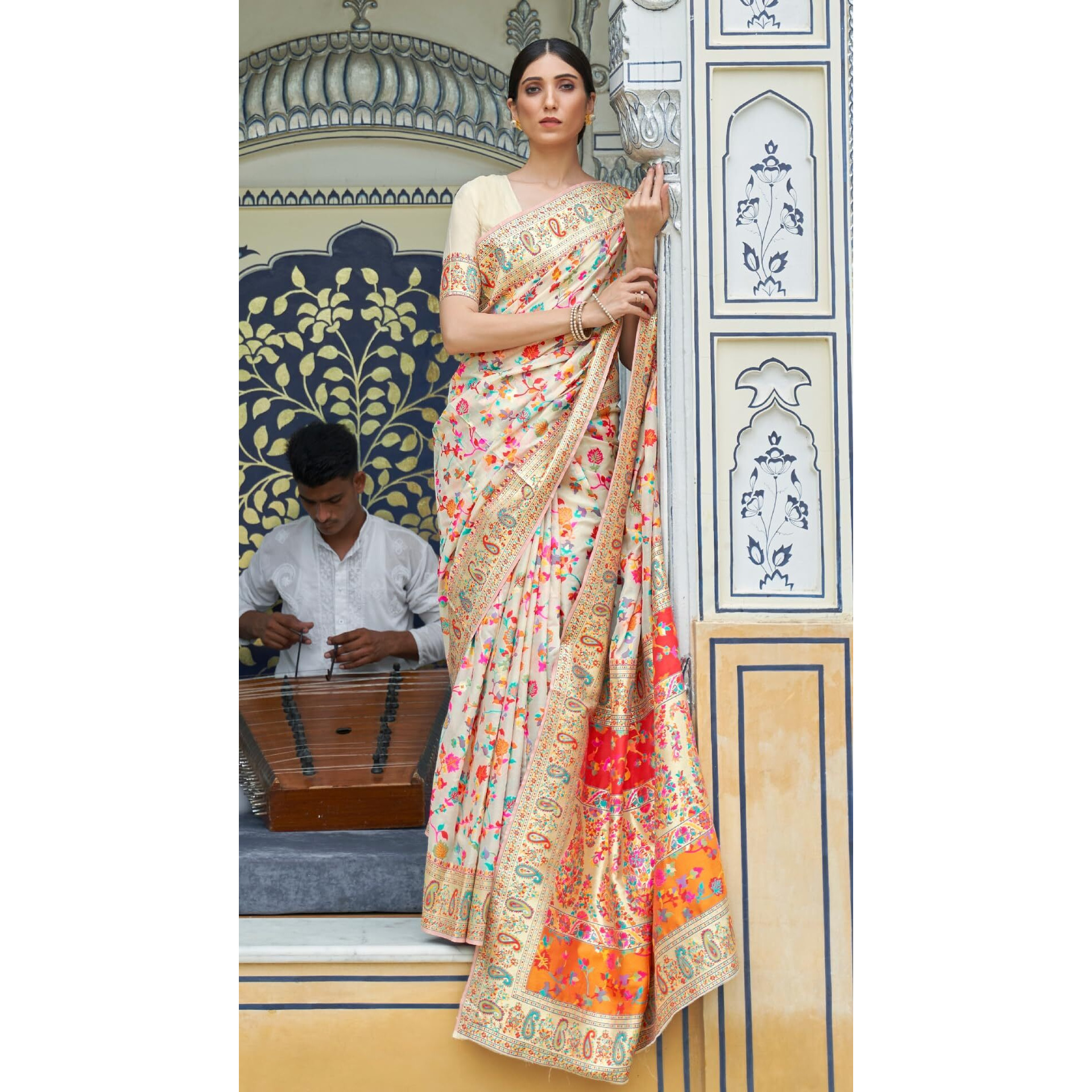 SGF11- Womens Kanjivaram Pure Soft Silk Handloom Saree Pure Golden Zari With Blouse Piece (White Kashmiri)
