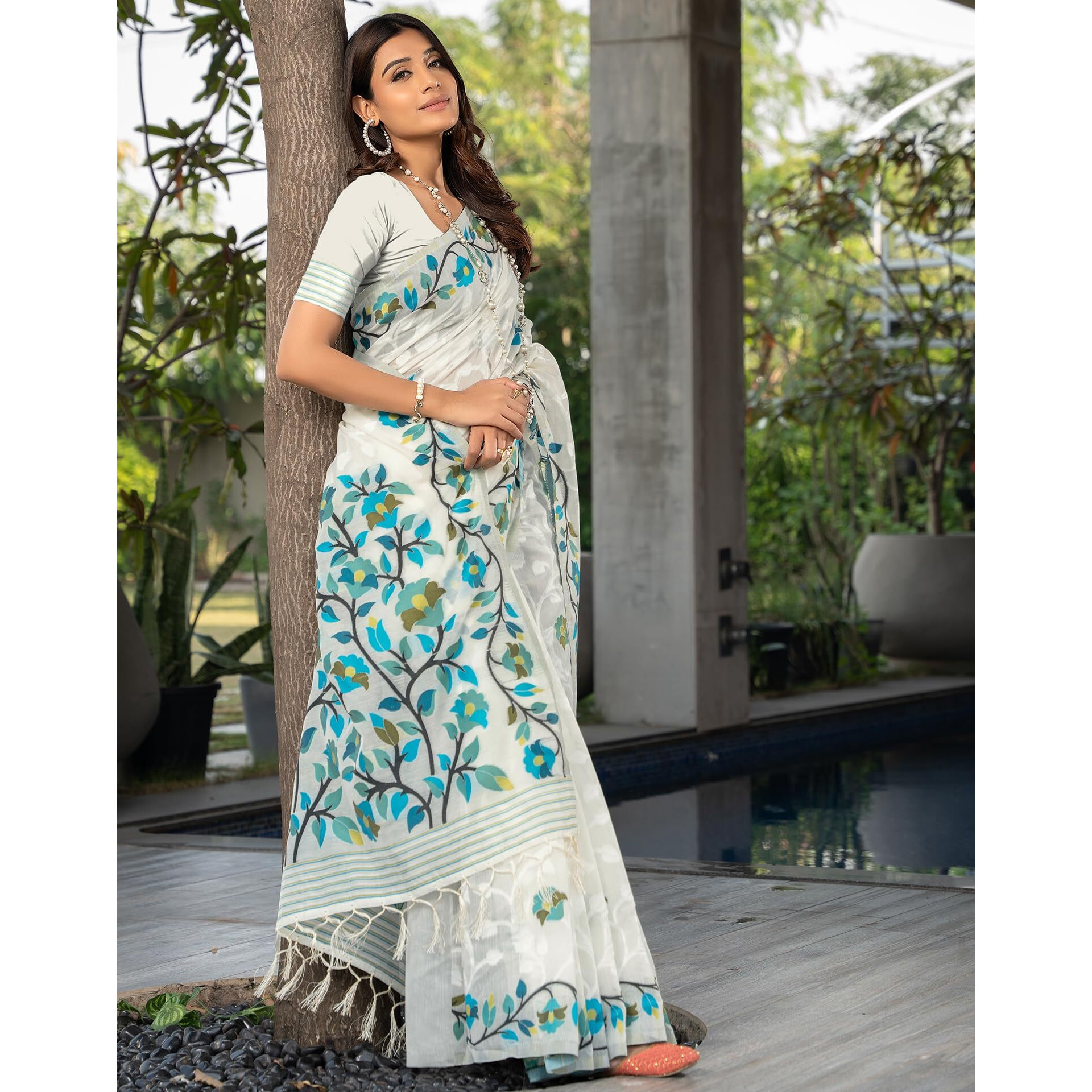 SIRIL Womens Cotton Jacquard Saree With Unstitched Blouse Piece (3417S217_White)