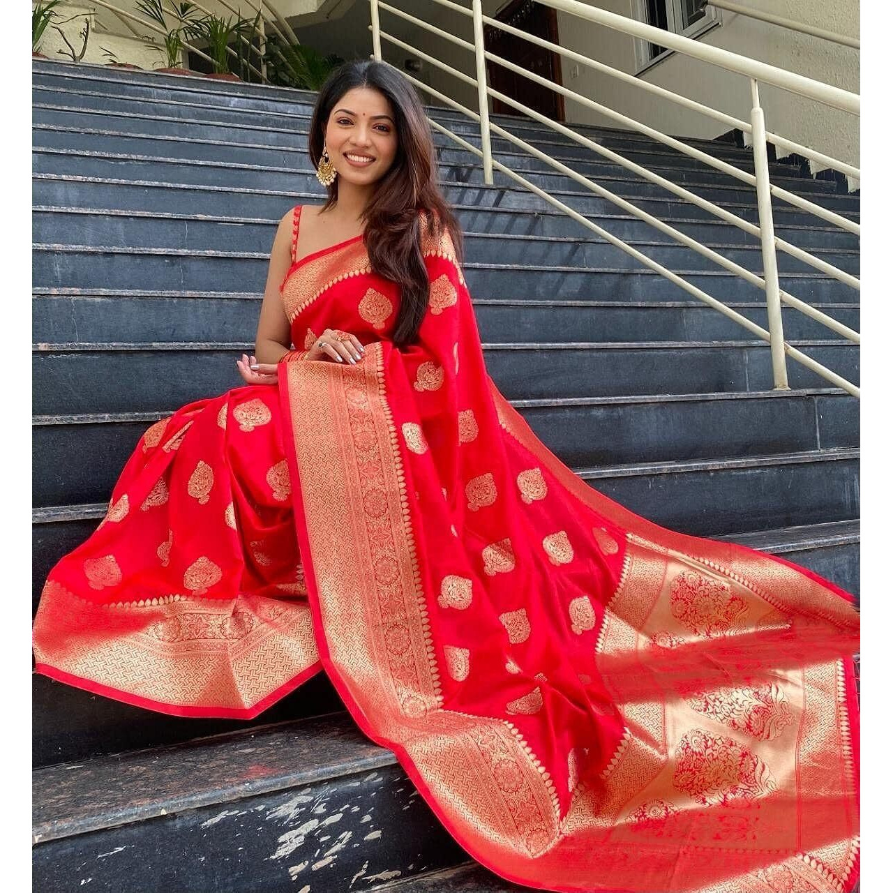 Yashika Womens Trendy Banarasi Kanjivaram Red Color Saree with Blouse Material(AZ-YS-P1-SAKINA RED)