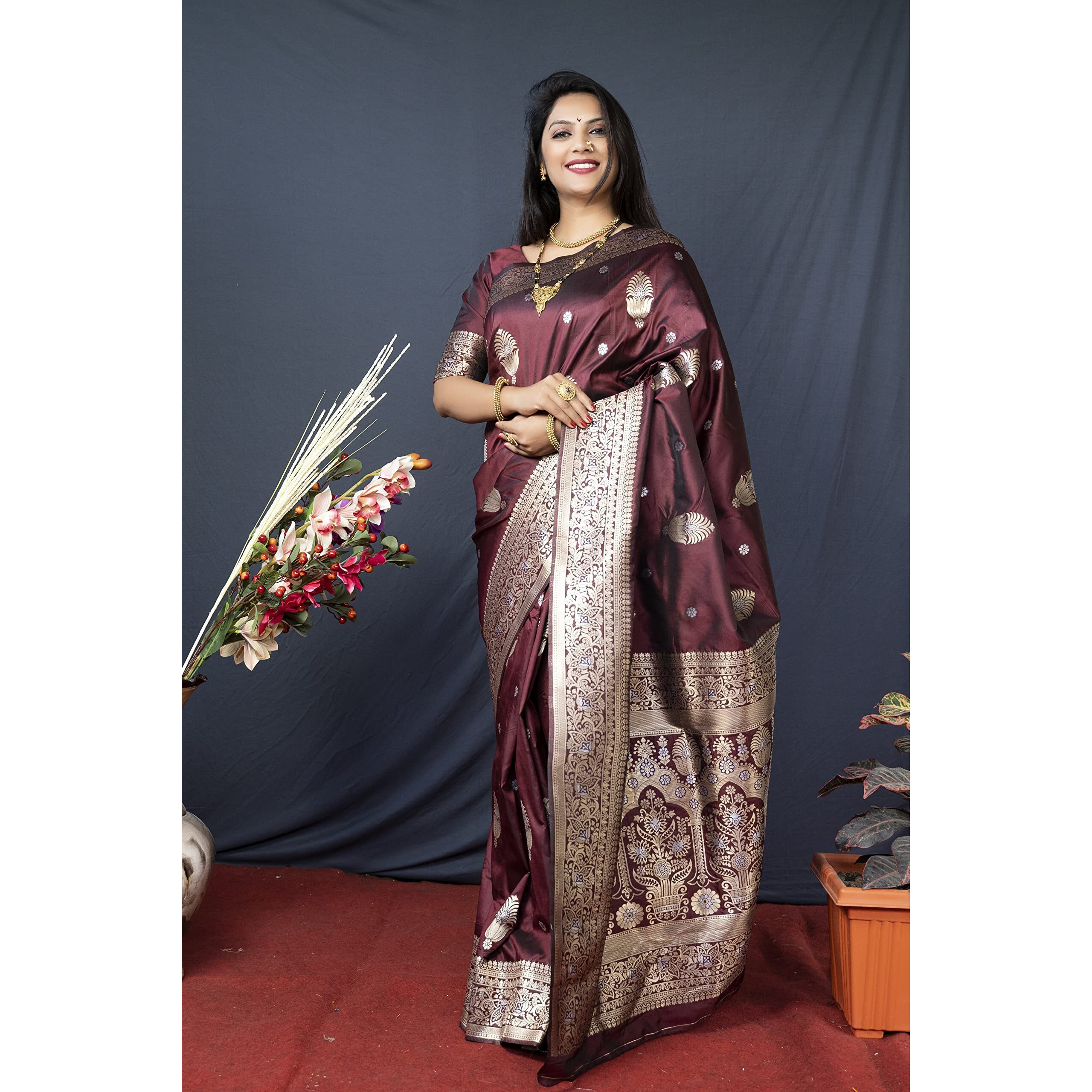 AMIRAT Womens Banarasi Silk Pure Golden Zari Woven With Blouse Piece (Maroon)