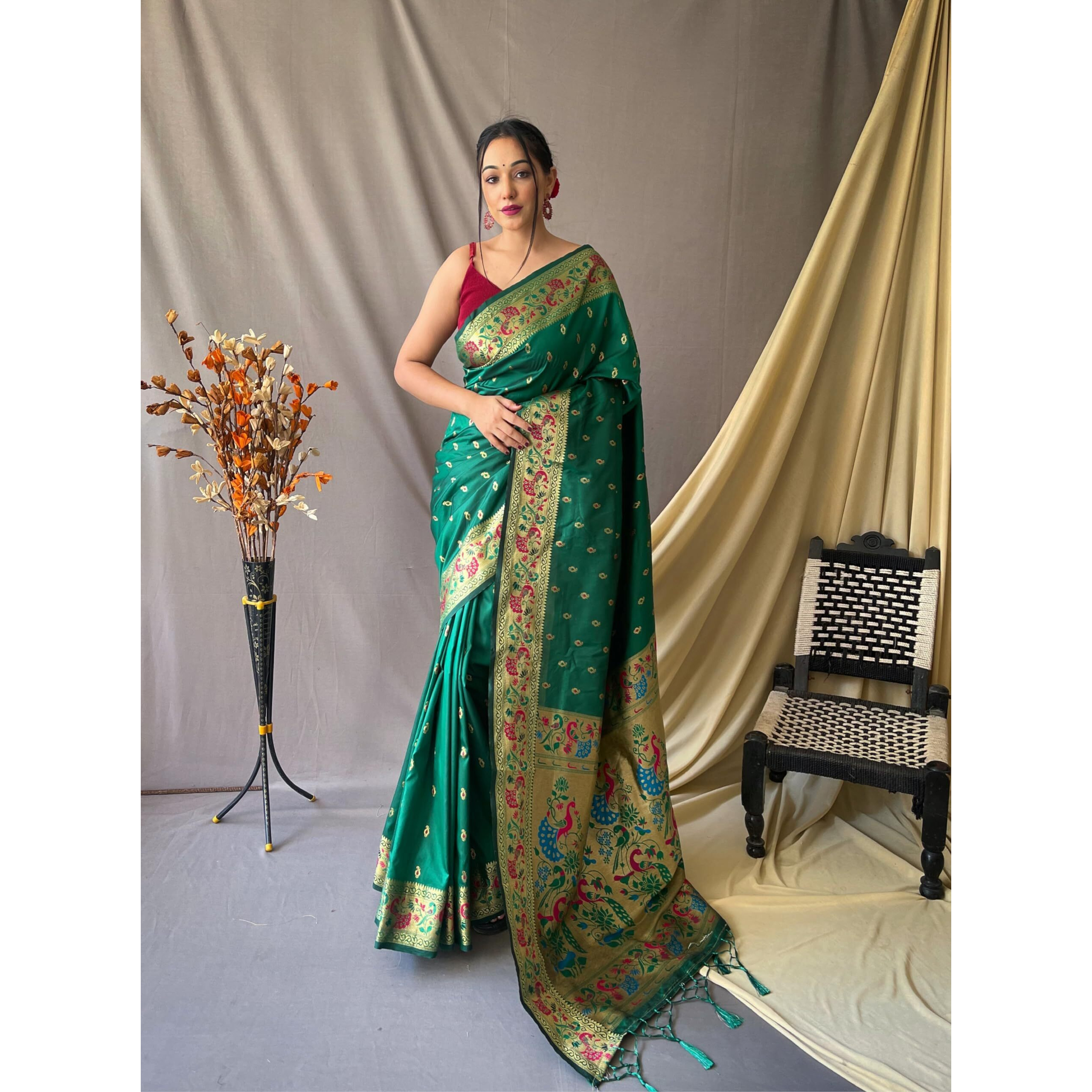 SGF11 Womens Paithani Soft Lichi Silk Kanjivaram Sarees With Blouse Piece (Dark Green)