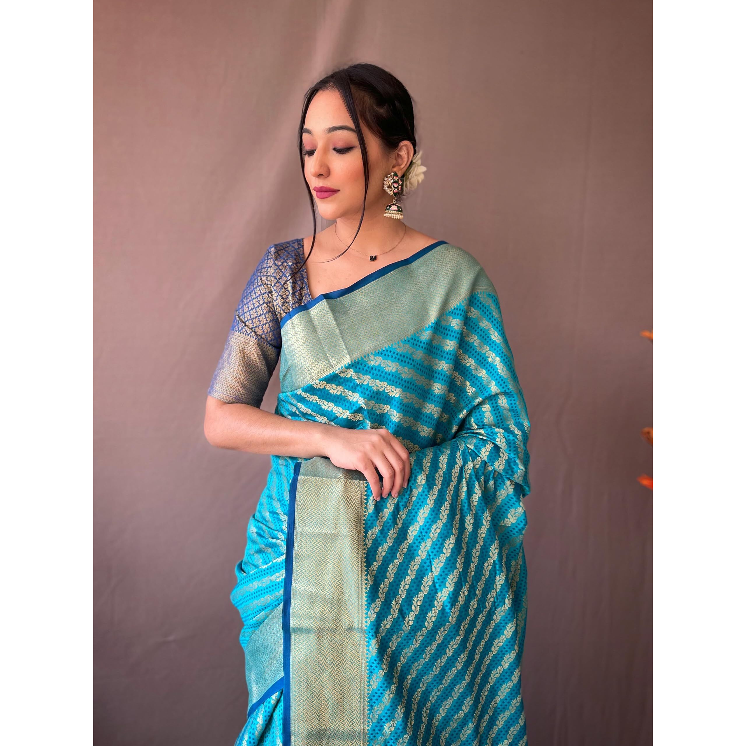 SGF11 Womens Leriya patola Soft Lichi Silk Banarasi Sarees With Blouse Piece (Sky Blue)