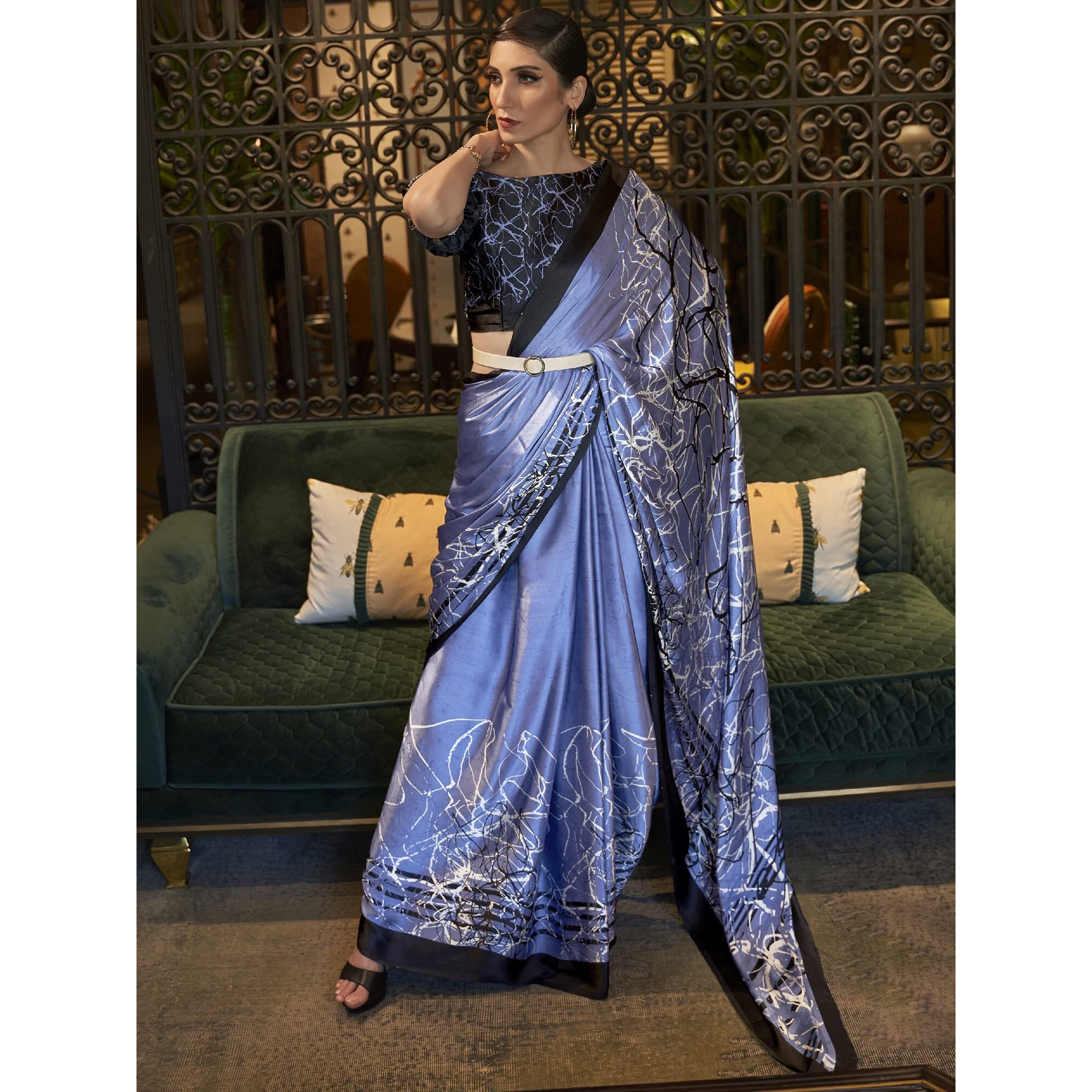 AKHILAM Womens Tie and Dye Crepe Printed Saree With Unstitched Blouse Piece (Blue_KLZE246012_RJ)