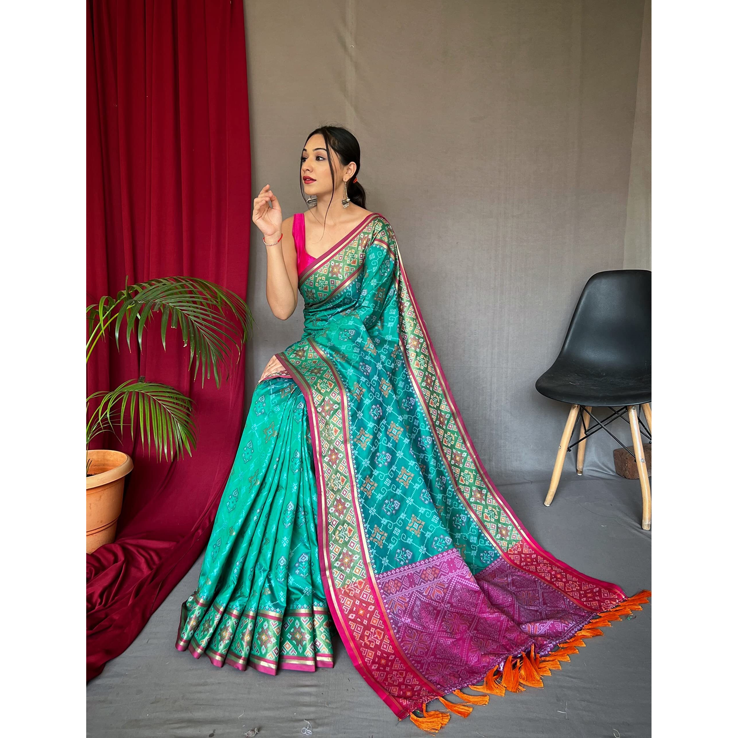 SGF11 Womens Kanjivaram Patola Silk Saree Silk Saree Pure Golden Zari With Blouse Piece (Rama Green)