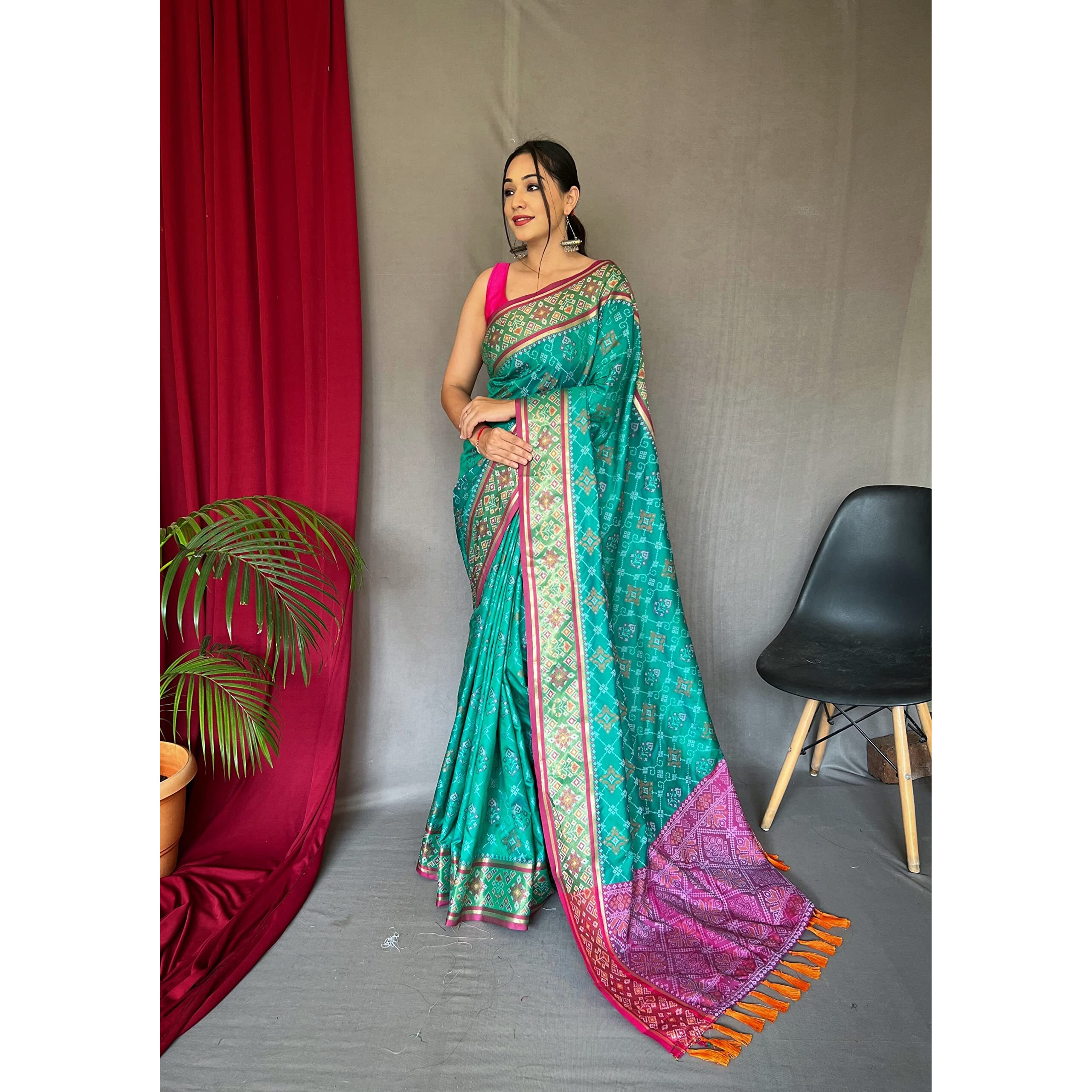 SGF11 Womens Kanjivaram Patola Silk Saree Silk Saree Pure Golden Zari With Blouse Piece (Rama Green)
