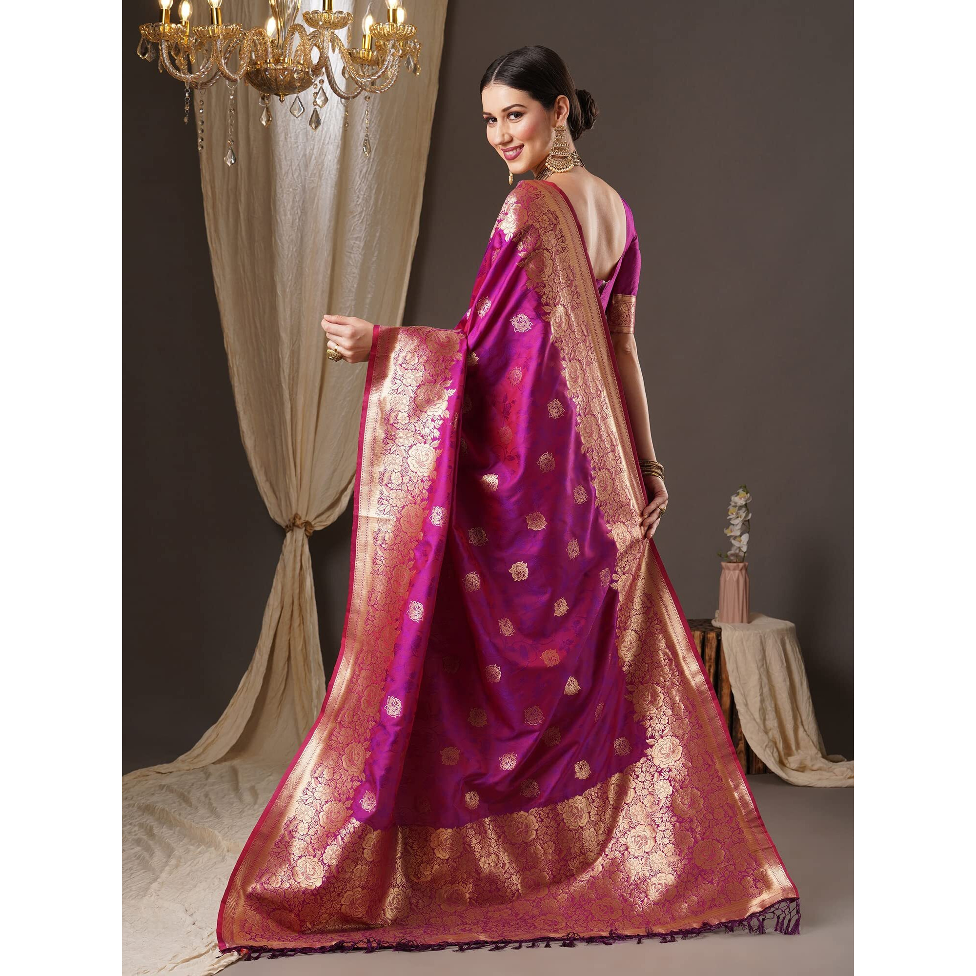 AKHILAM Womens Floral Silk Blend Woven Design Saree With Unstitched Blouse Piece (Magenta_13PAKHI1408)