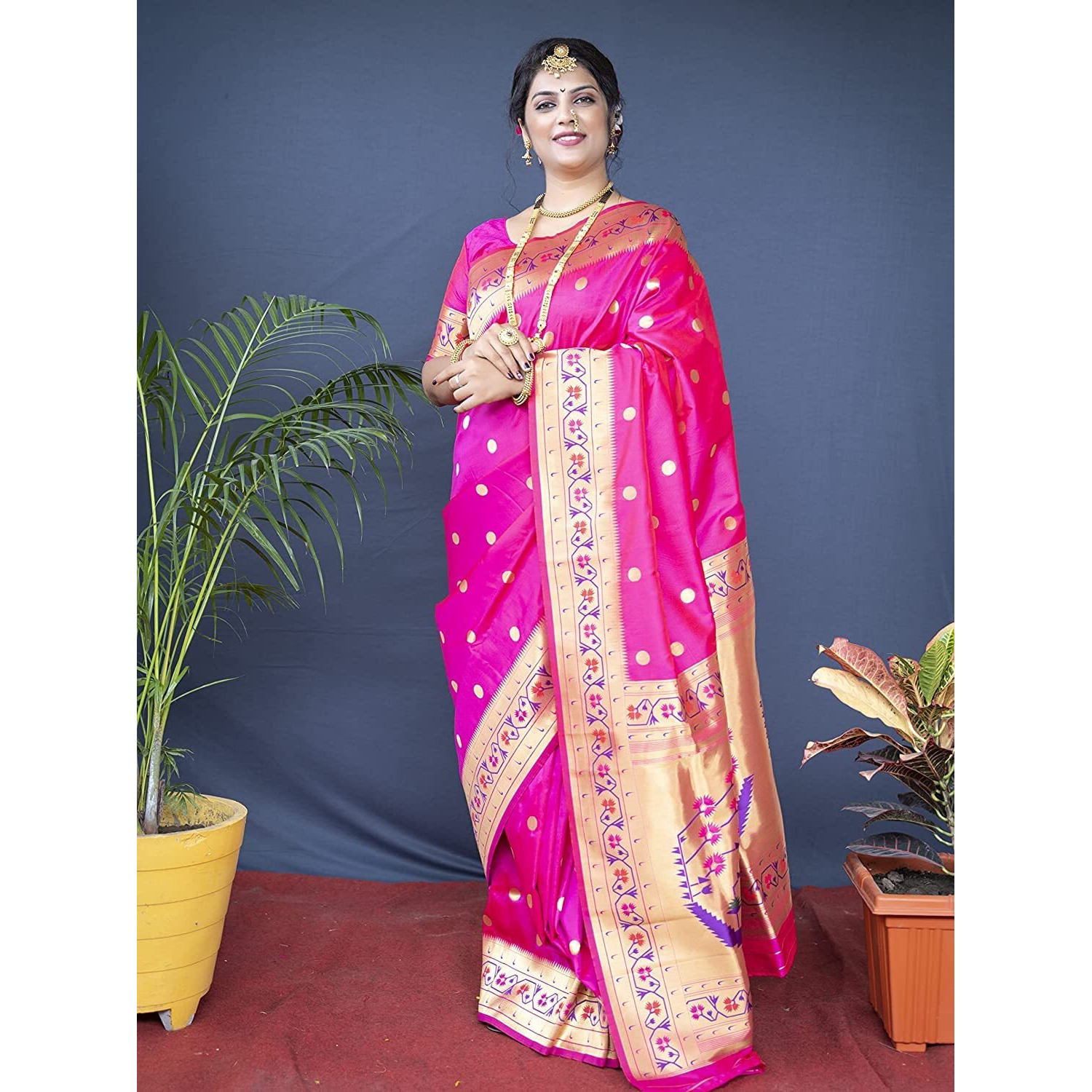 SGF11 Womens Paithani Kanjivaram Pure Soft Silk Handloom Saree Pure Golden Zari With Blouse Piece (Pink)