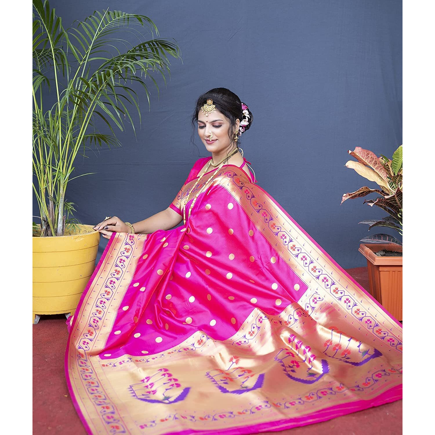 SGF11 Womens Paithani Kanjivaram Pure Soft Silk Handloom Saree Pure Golden Zari With Blouse Piece (Pink)