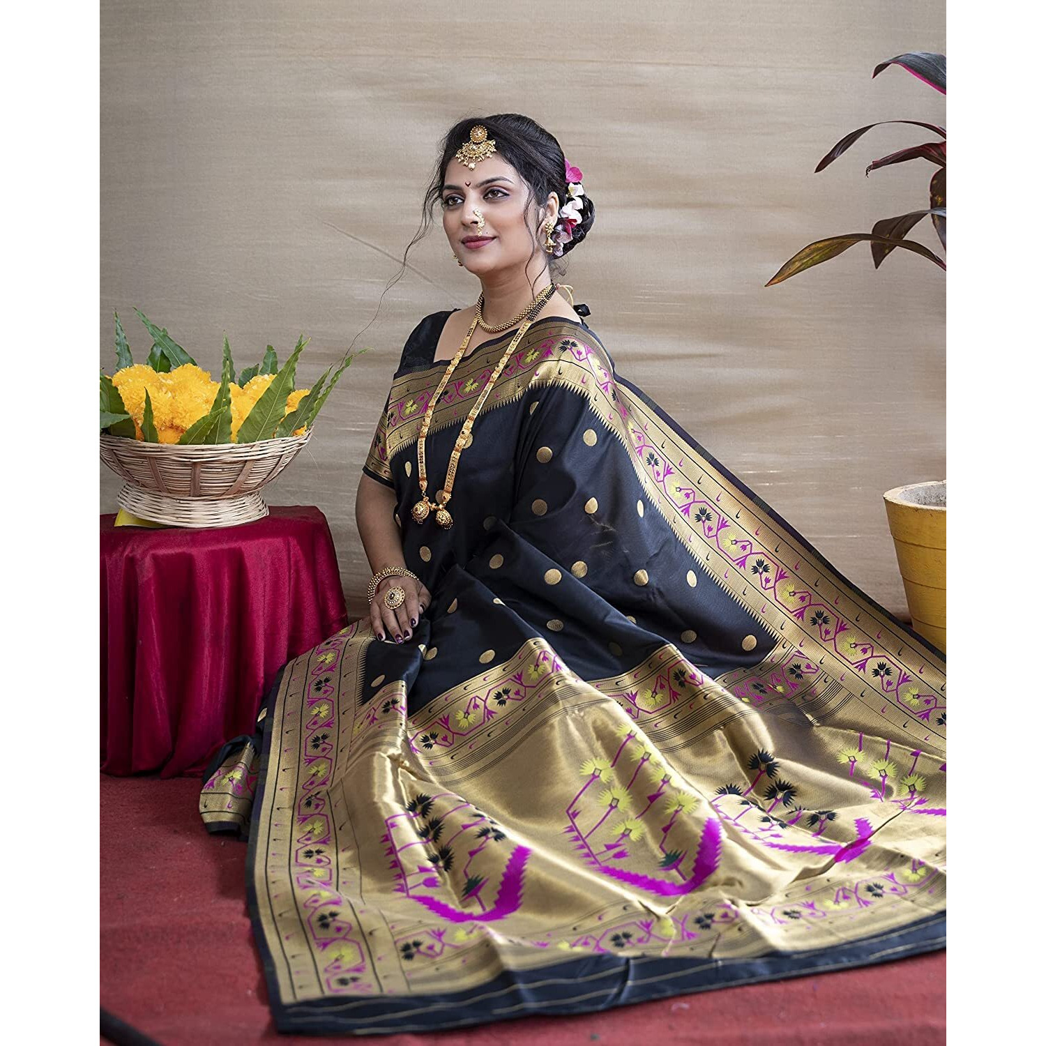 SGF11 Womens Paithani Kanjivaram Pure Silk Handloom Saree Pure Golden Zari With Blouse Piece (Black)
