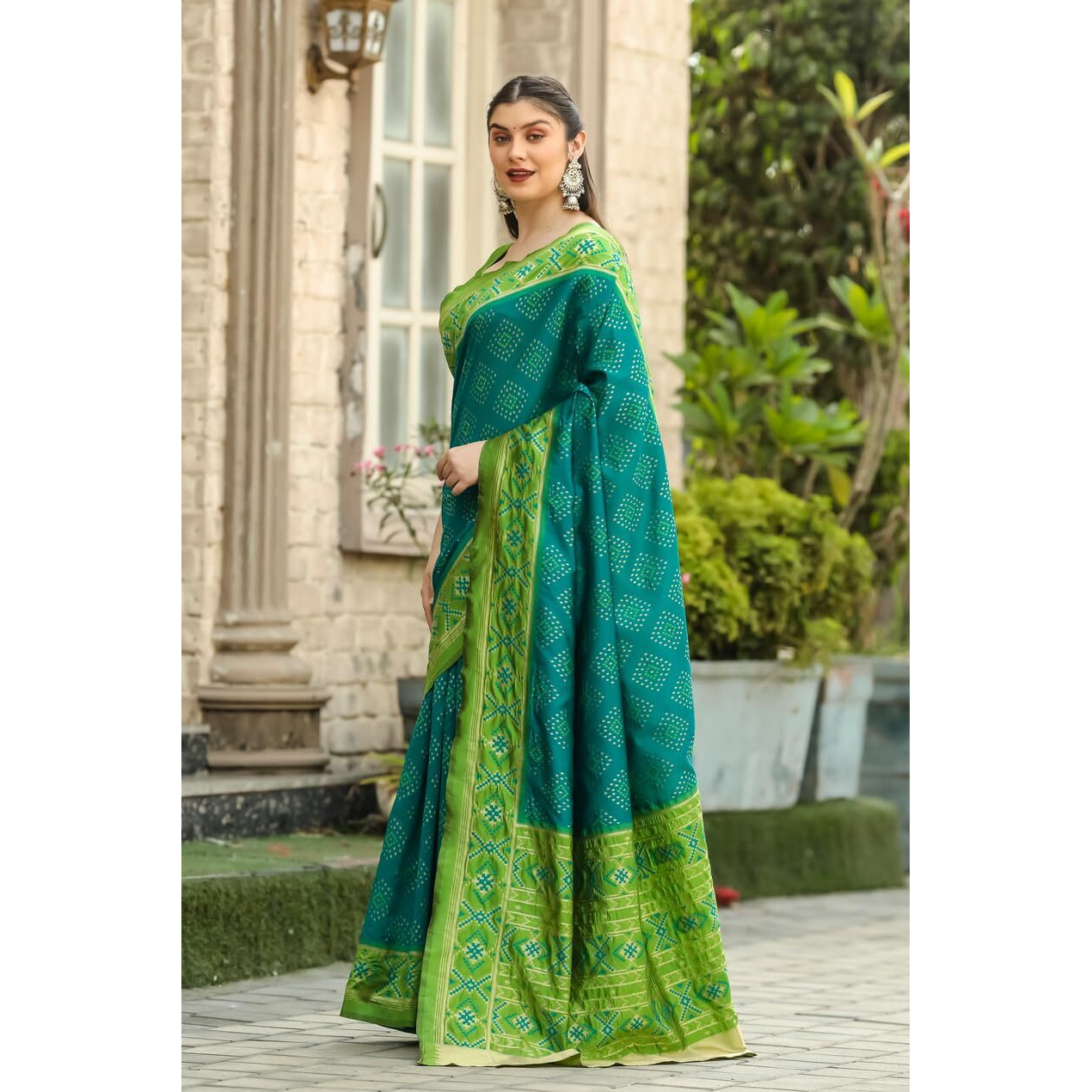 Leriya Fashion Womens Trendy Kanjivaram Soft Lichi Silk Saree With Blouse Piece (Green)