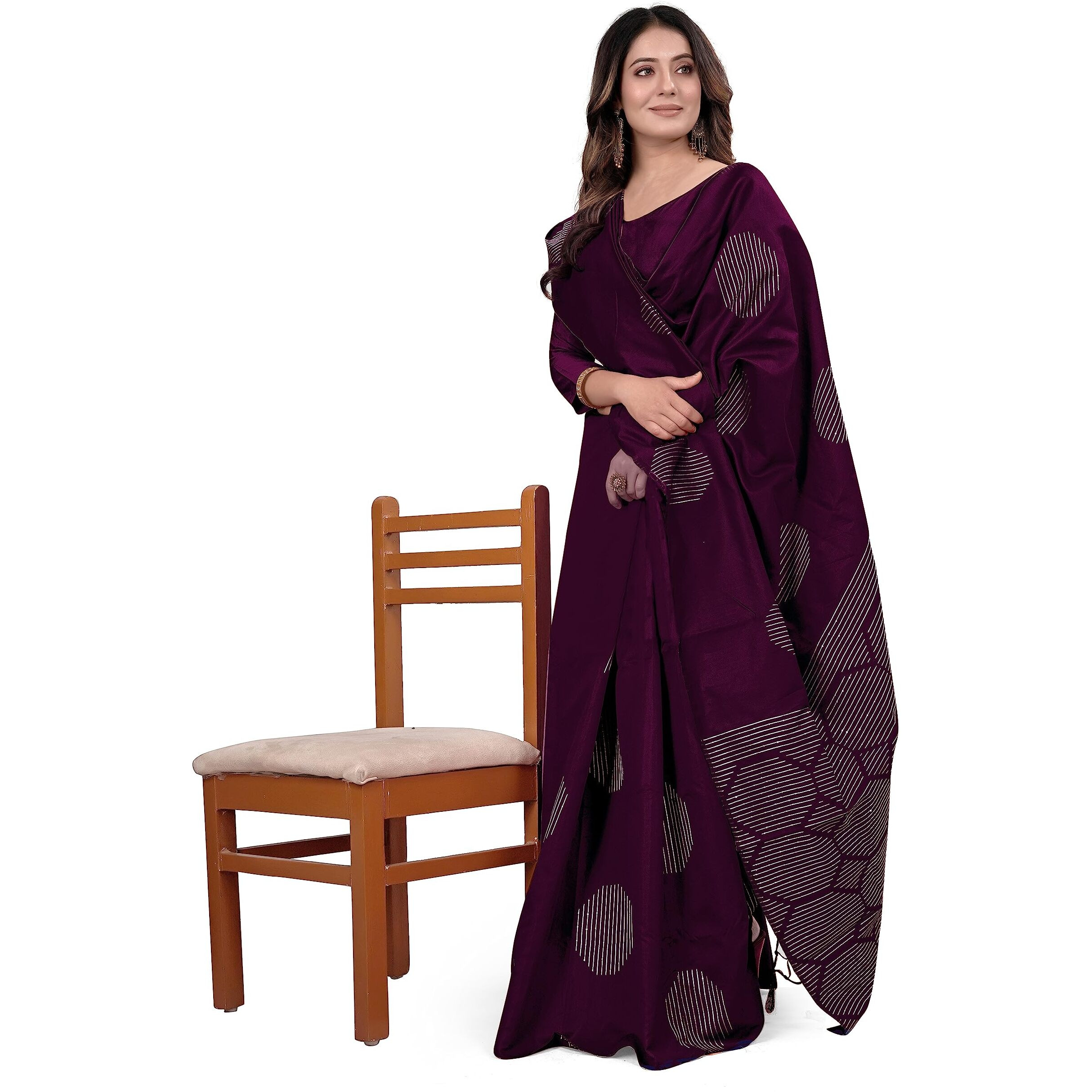 Pujia Mills Womens Beautiful Sequins Weaving With Golden And Silver Zari Banarasi Jacquard Saree (Malti Wine)