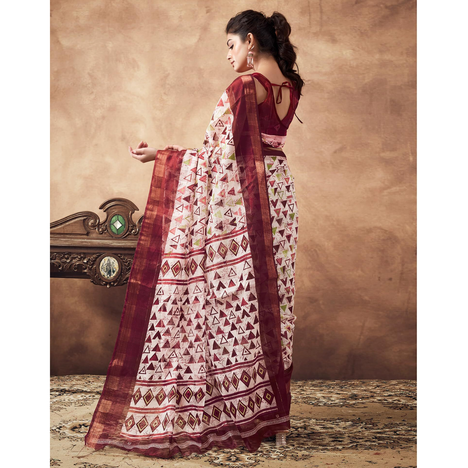 SIRIL Womens Cotton Geometric Printed Saree With Unstitched Blouse Piece (3467S1111_Maroon)