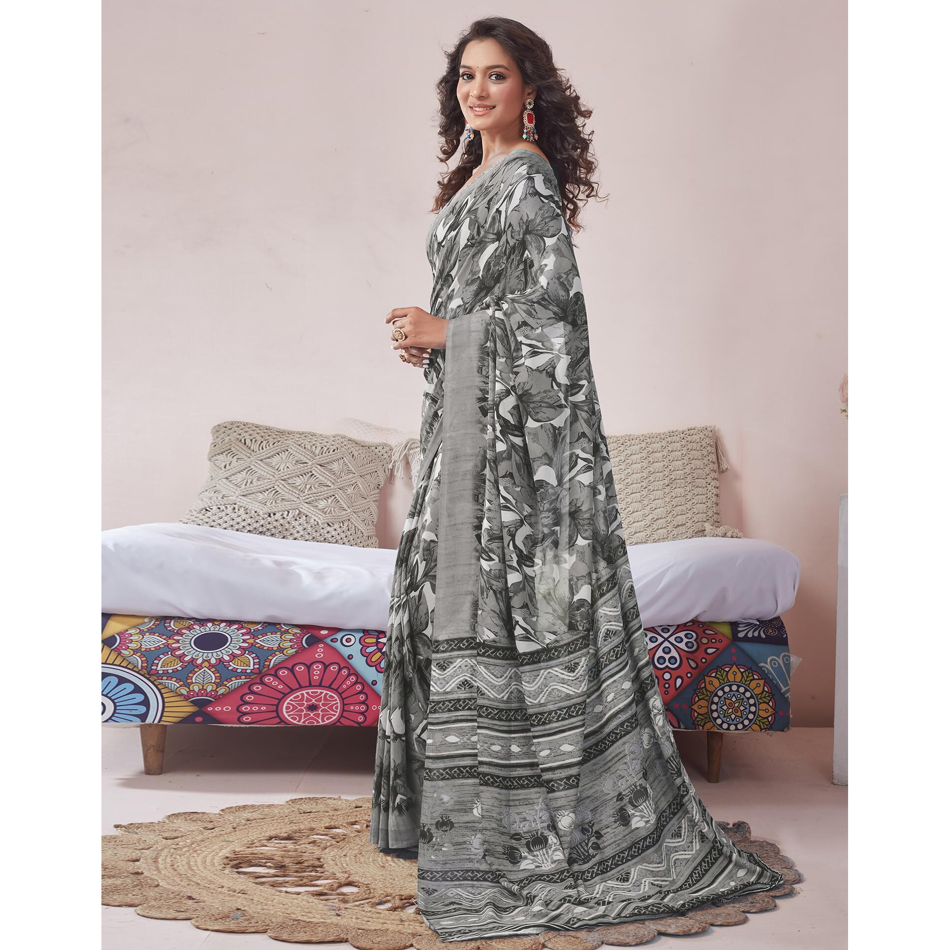SIRIL Womens Georgette Floral Printed Saree With Unstitched Blouse Piece (3670S2565_Dark Grey)