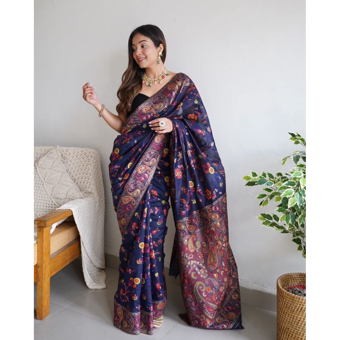 Amazon Brand - Anarva Womens Kashmiri Jamawar Woven Banarasi Silk Saree With Blouse Piece(shahtoosh-blue)
