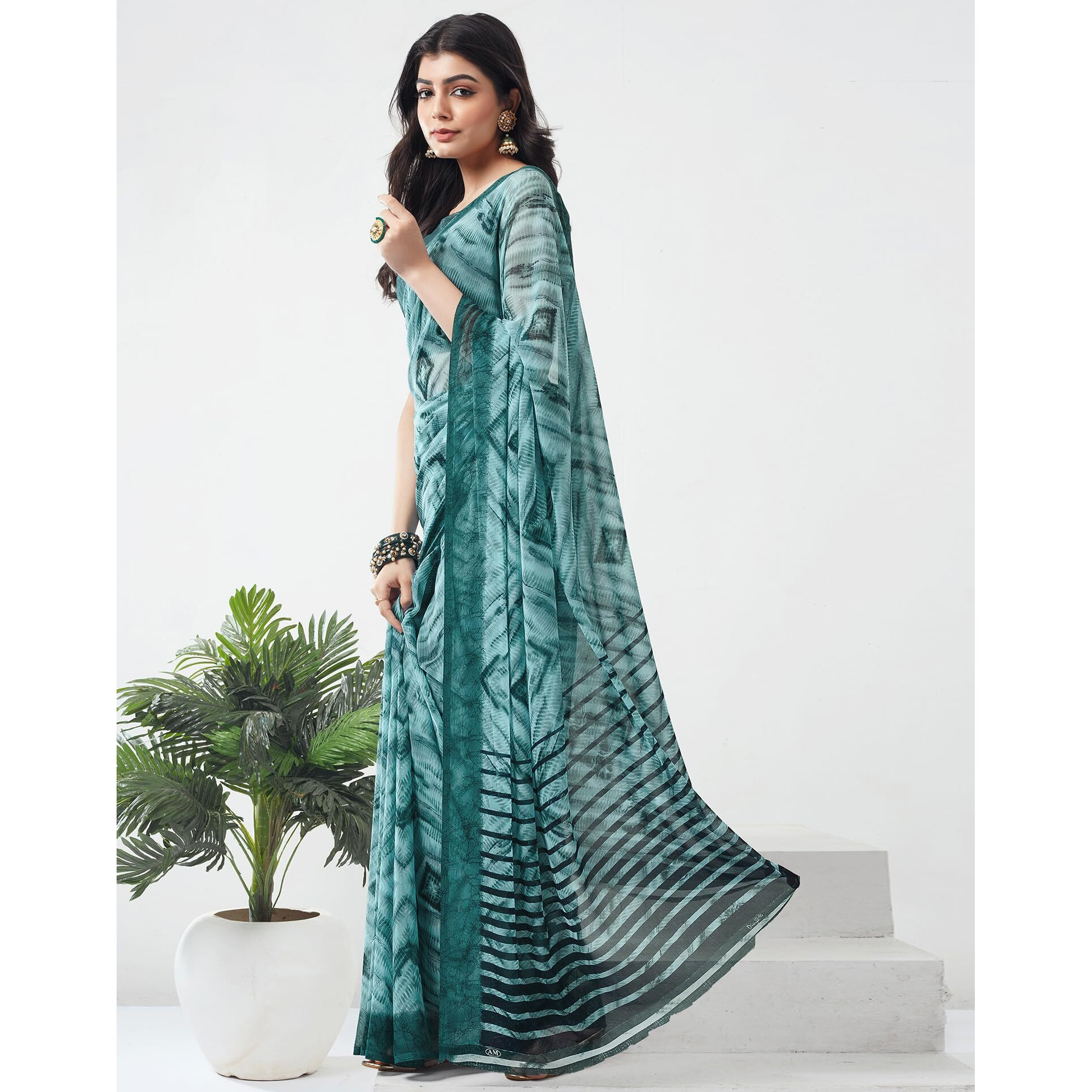 SIRIL Womens Georgette Geometric Printed Saree With Unstitched Blouse Piece (3451S1098_Turquoise)