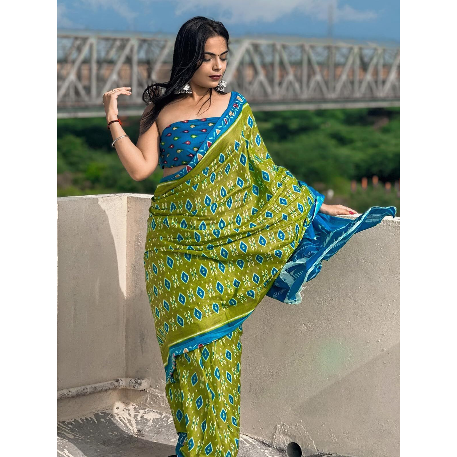 SIRIL Womens Printed Cotton Saree with Unstitched Blouse Piece (3322S256_Green)