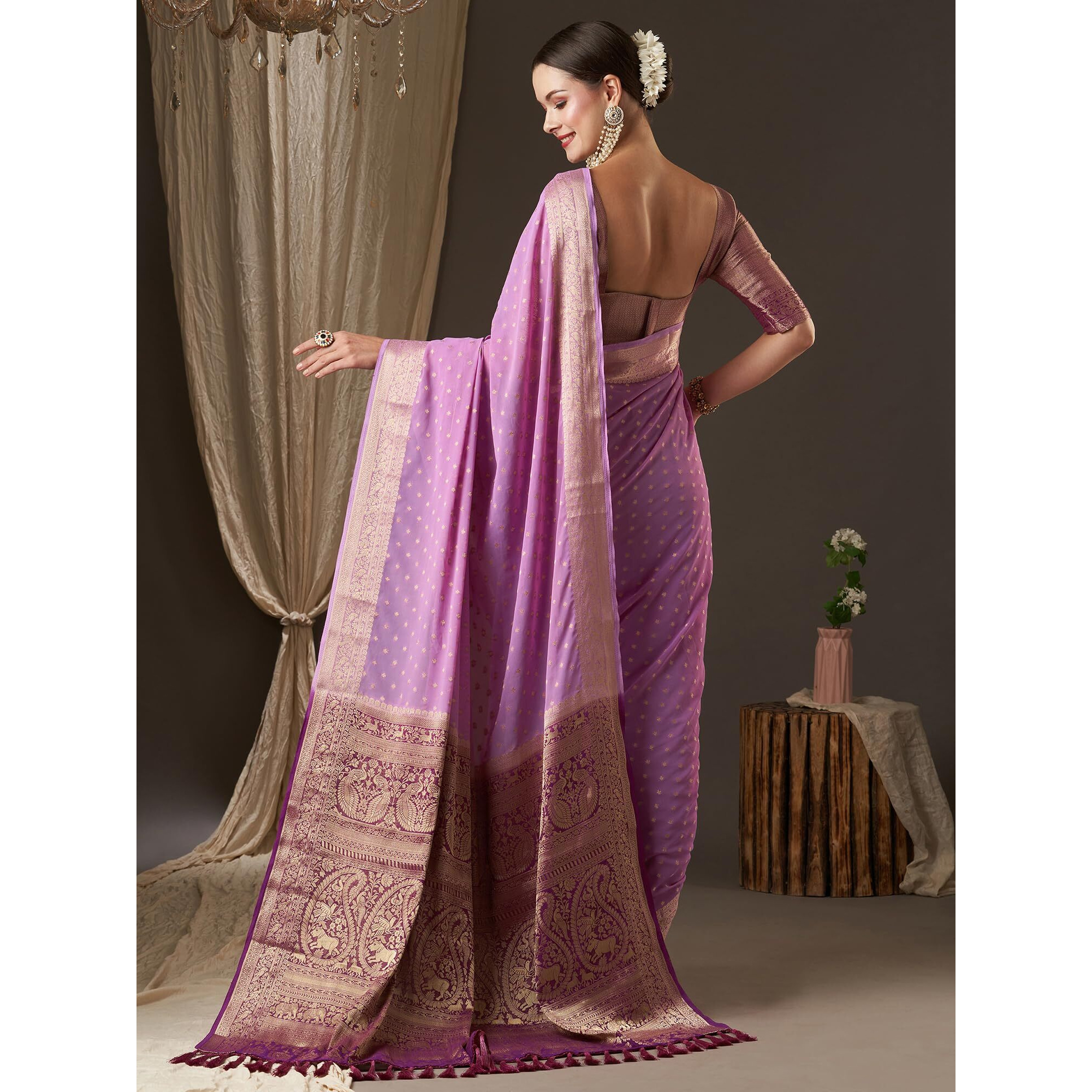 AKHILAM Womens Woven Design Ethnic Motif Georgette Kanjeevaram Saree With Unstiched Blouse Piece (Lavendar_ARYA6005_FL)