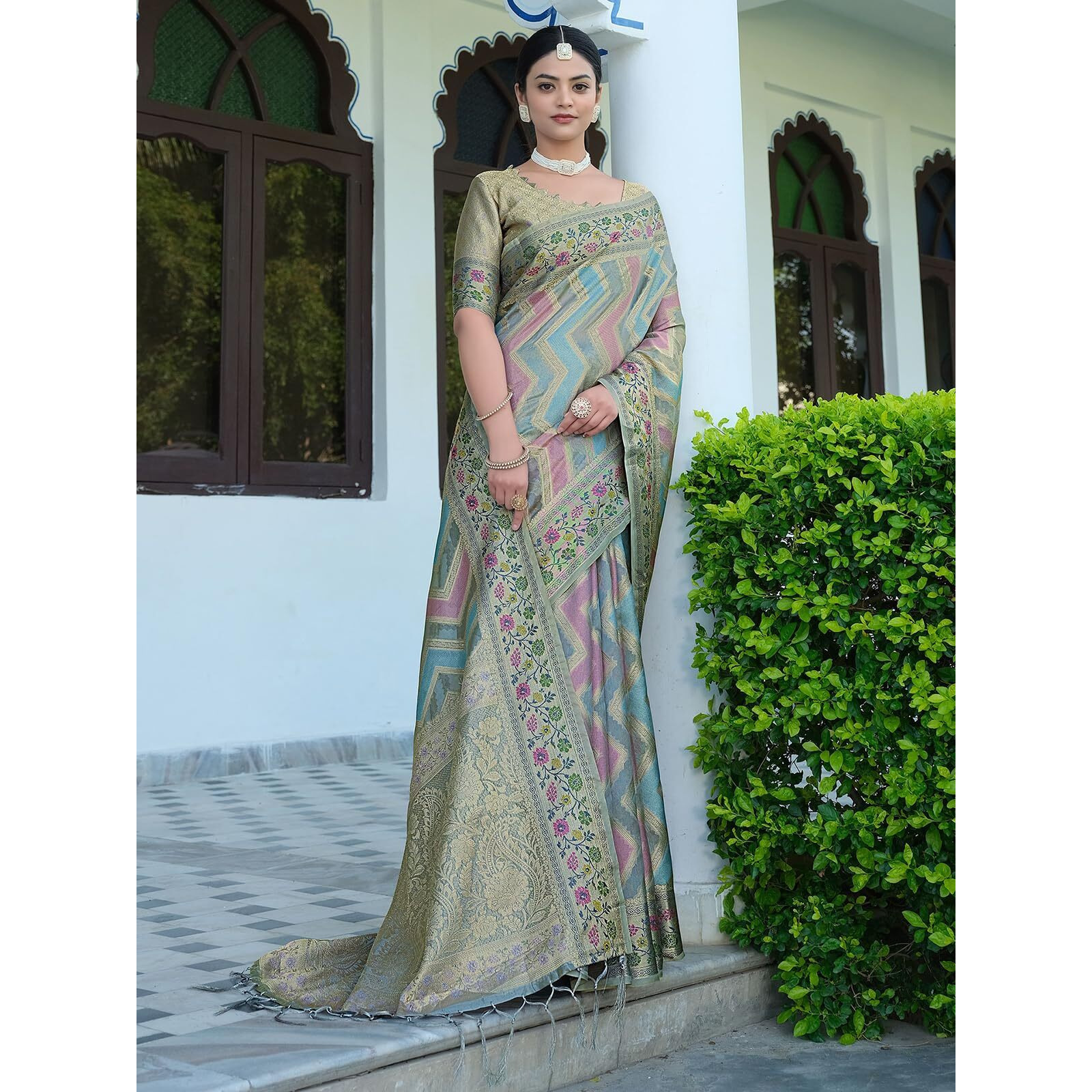 SIRIL Womens Banarasi Jacquard, Tassel Organza Saree with Unstitched Blouse(3086S142_Grey)