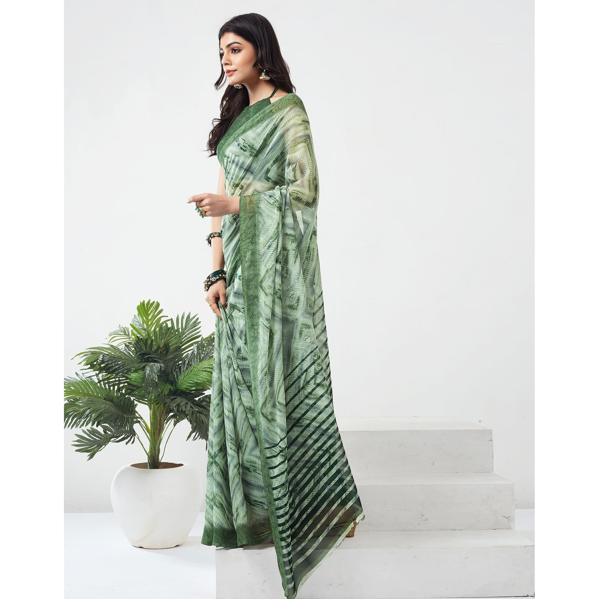 SIRIL Womens Georgette Geometric Printed Saree With Unstitched Blouse Piece (3451S1099_Light Green)