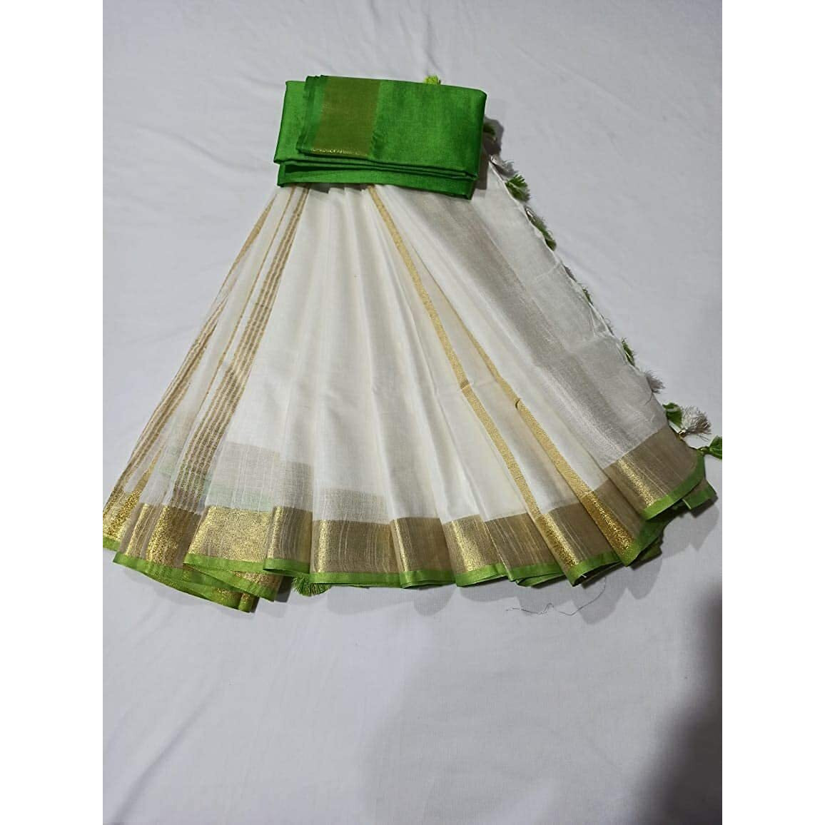 HAIDER ALI AND SONS Linen Slub White Colour Ethnic Wear Saree For Womens (With Blouse) (GOLDEN PARROT)