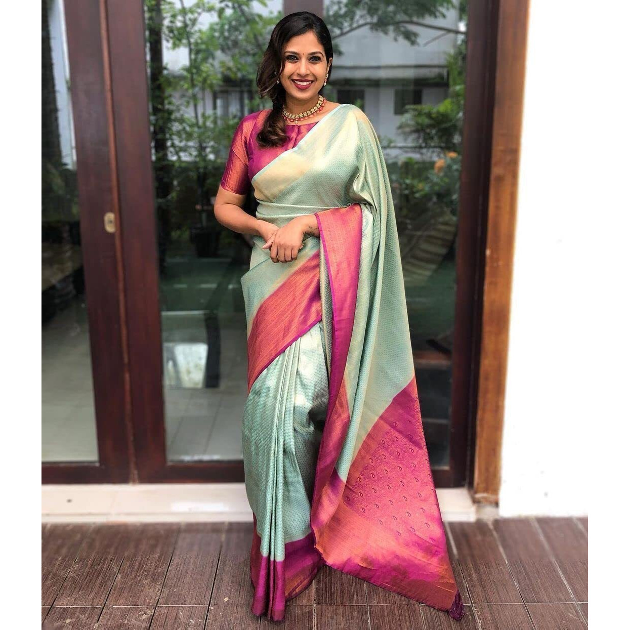 SGF11 Womens Kanjivaram Soft Silk Saree With Blouse Piece (Light Green)