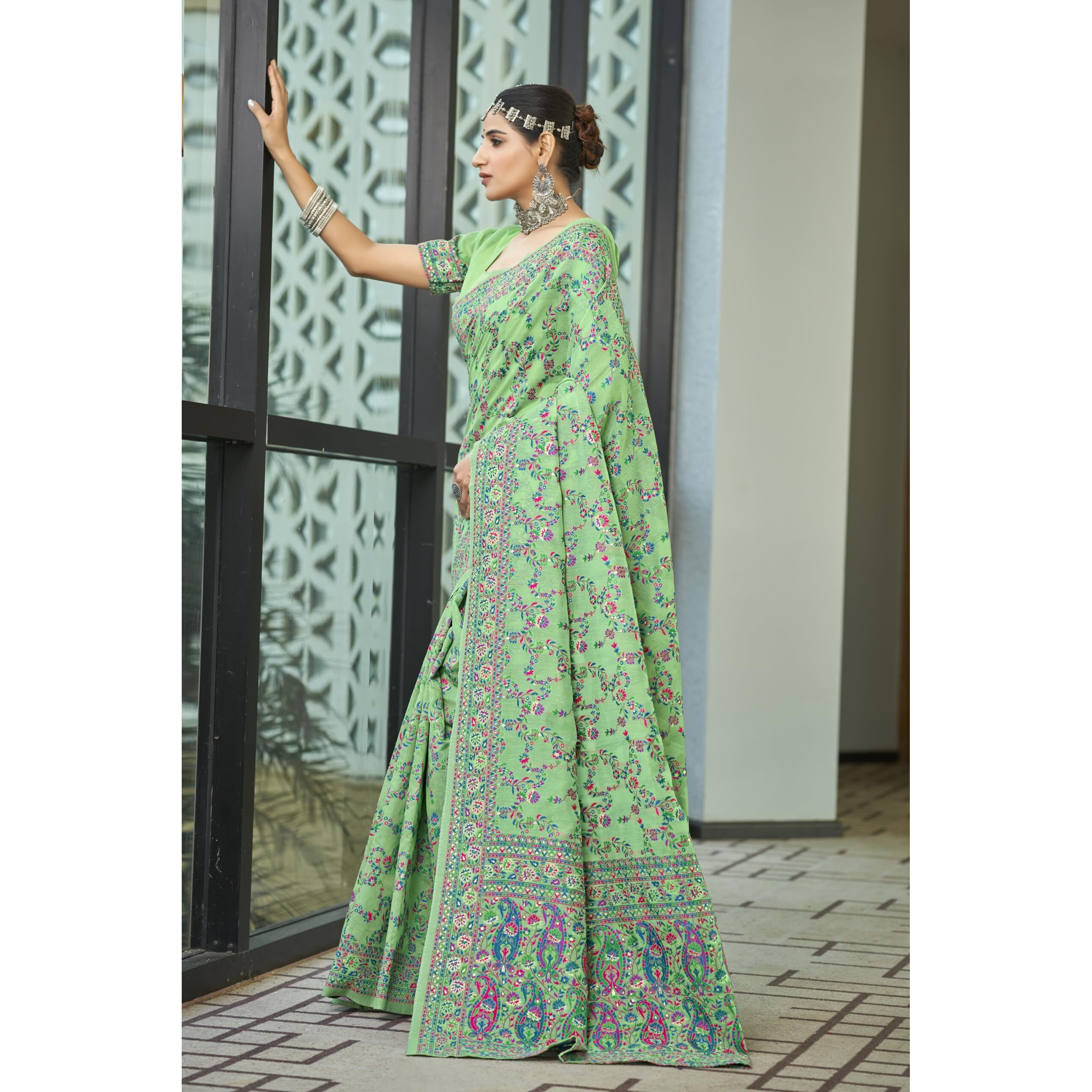 Glory Sarees Womens Kashmiri Pashmina Silk Woven Saree With Blouse Piece (Heritage_Silk108_Pista)